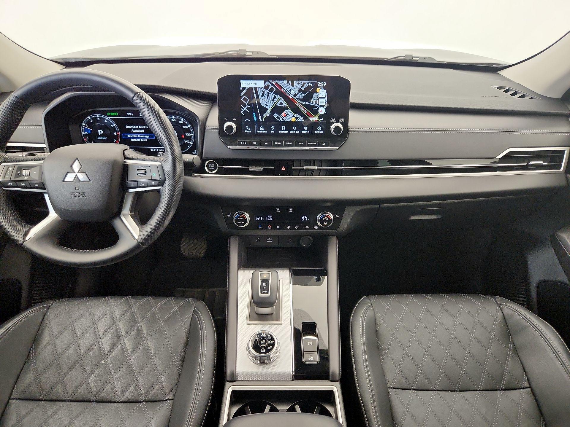 Thumbnail: 2023 Mitsubishi Outlander - 9