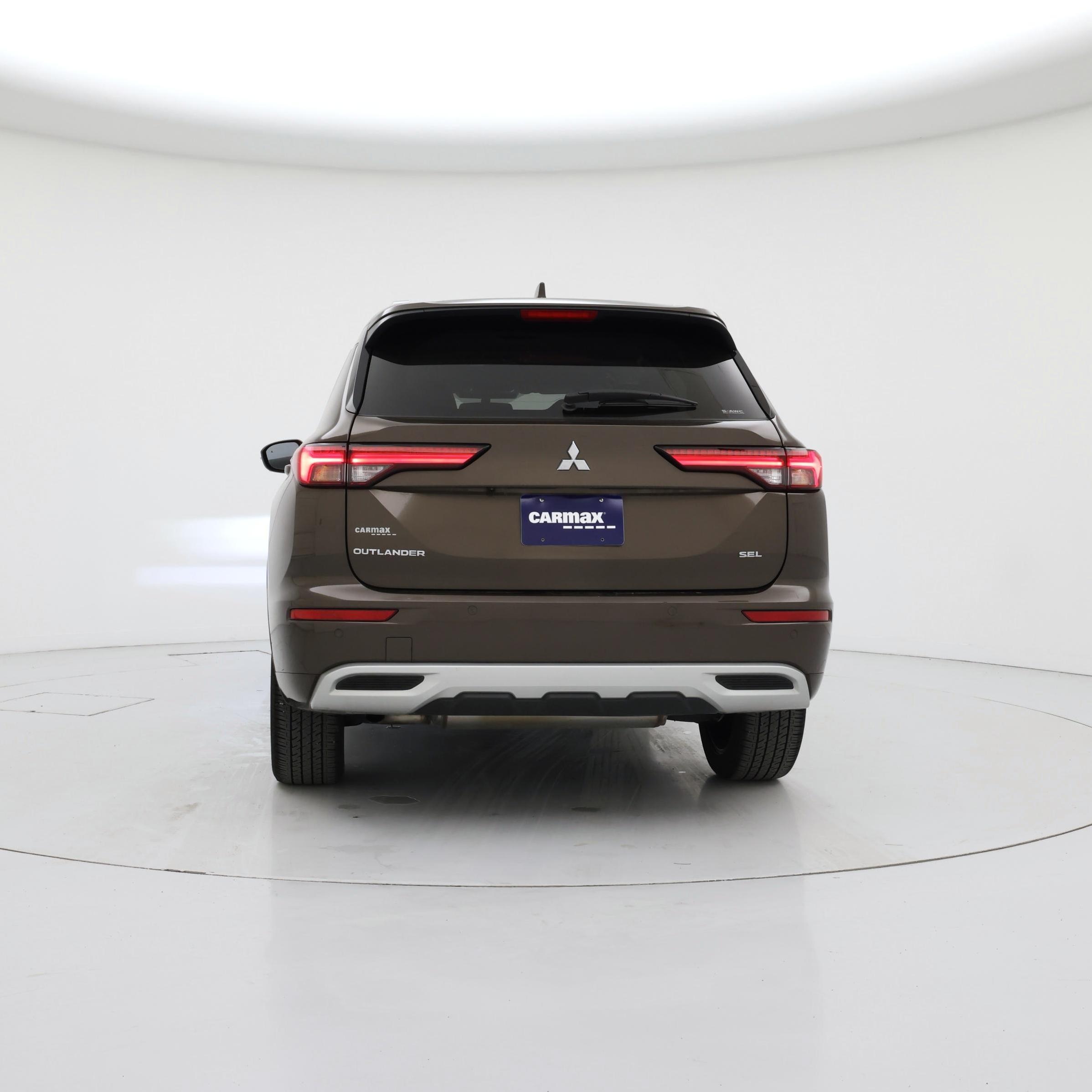 Thumbnail: 2023 Mitsubishi Outlander - 6