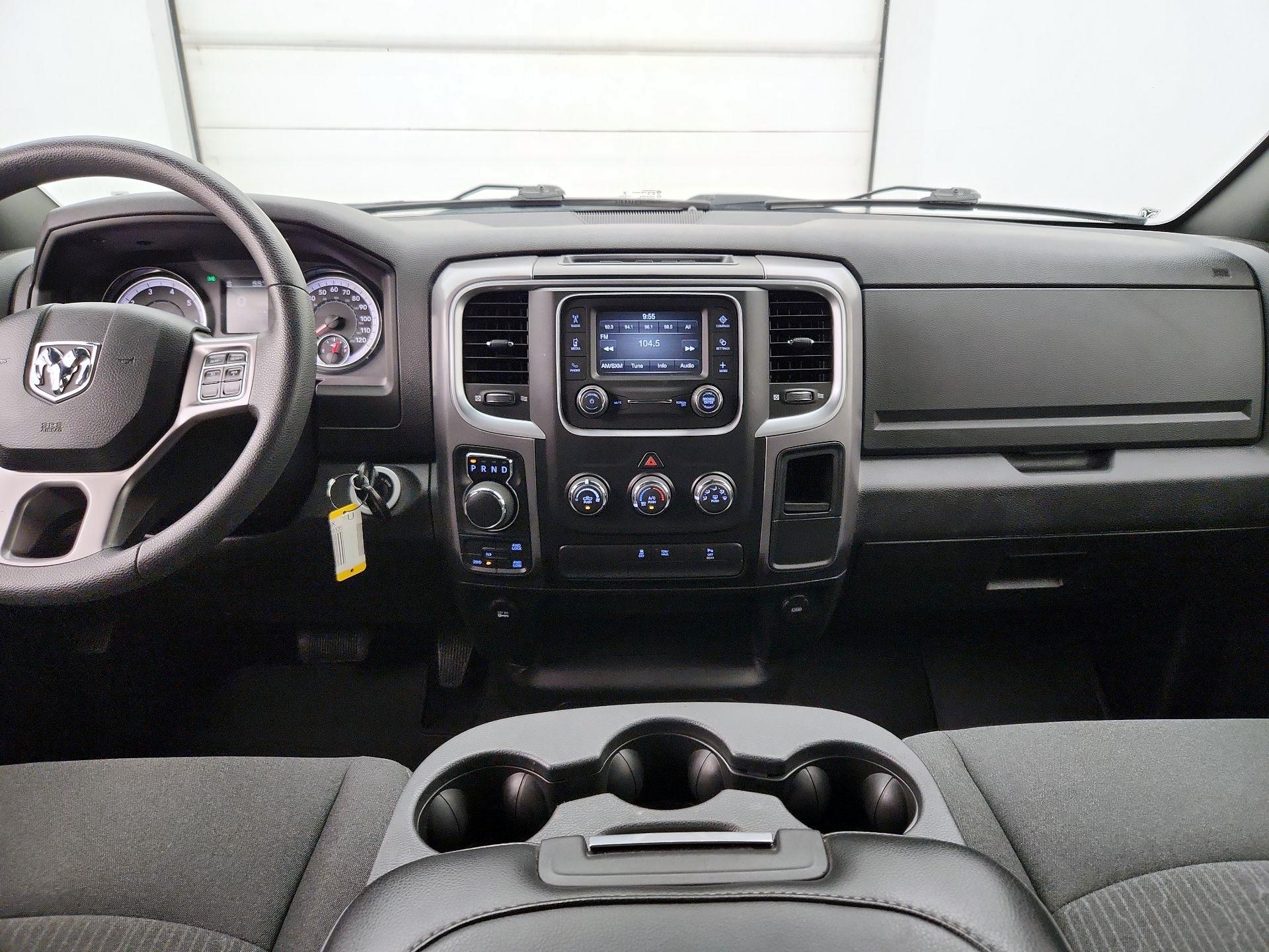 Thumbnail: 2021 RAM 1500 Classic - 9