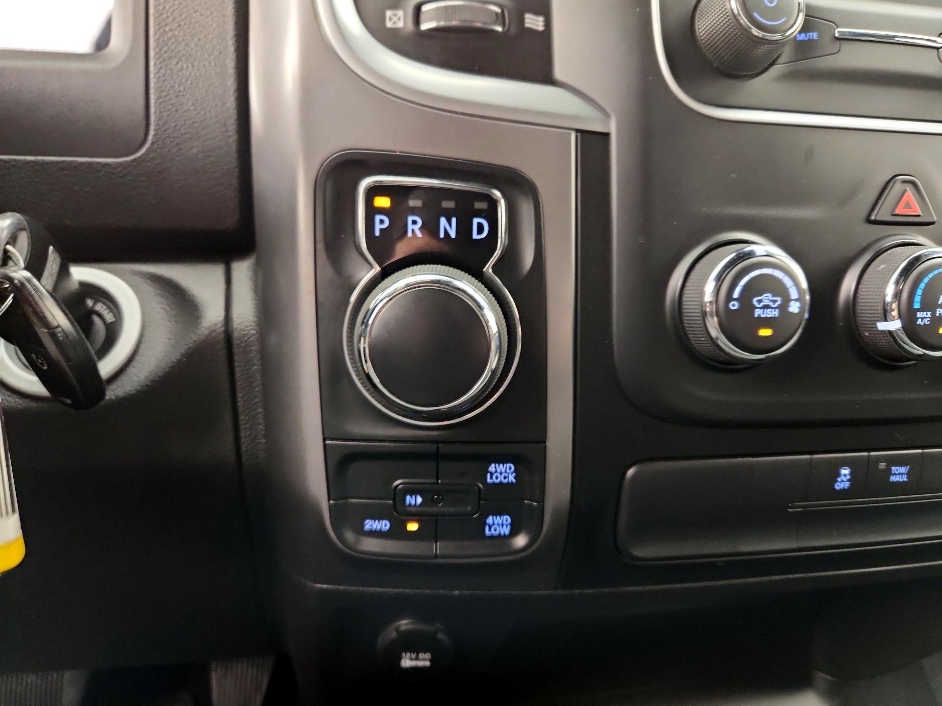 Thumbnail: 2021 RAM 1500 Classic - 17