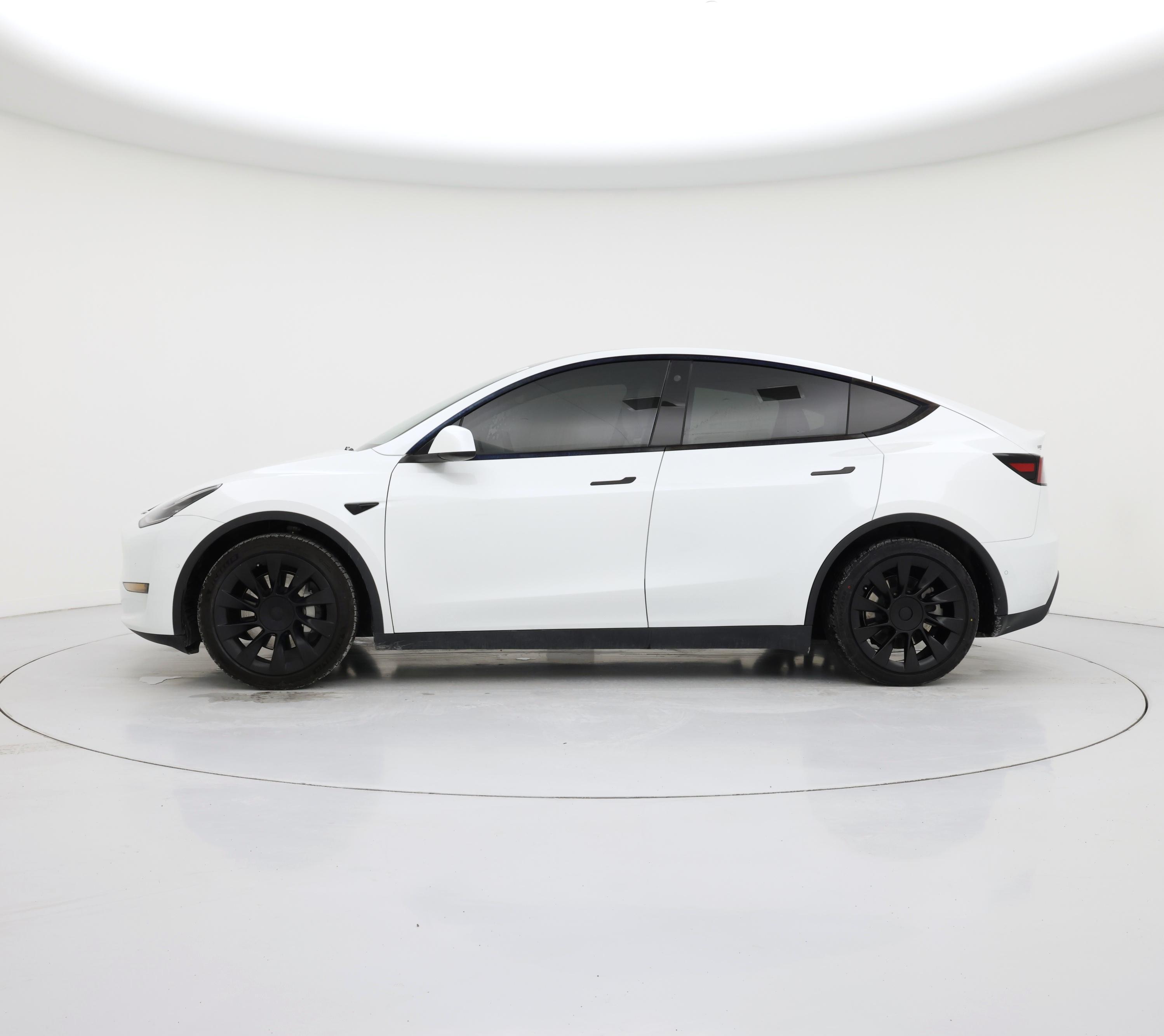 Thumbnail: 2022 Tesla Model Y - 3
