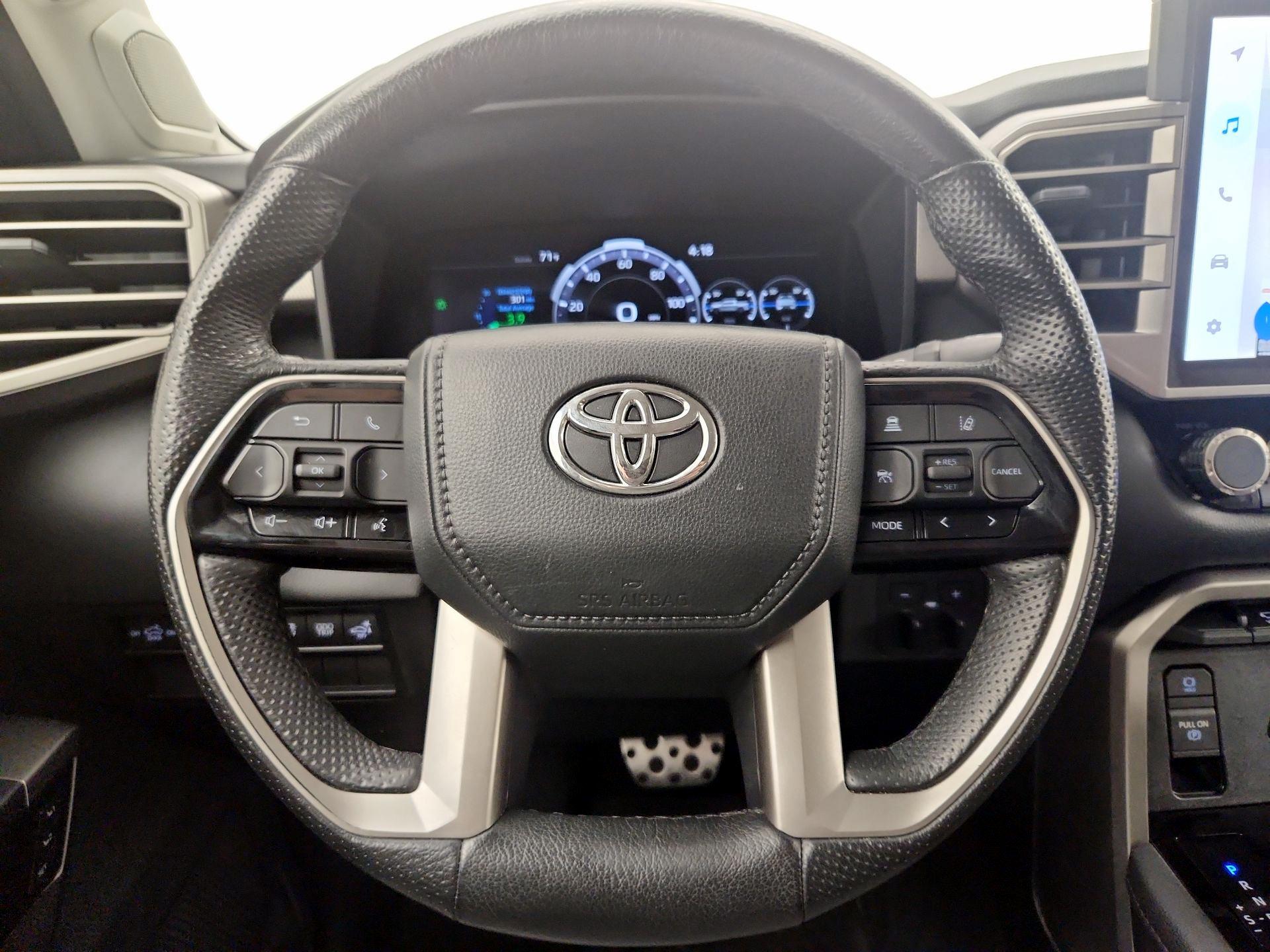 Thumbnail: 2024 Toyota Tundra - 10