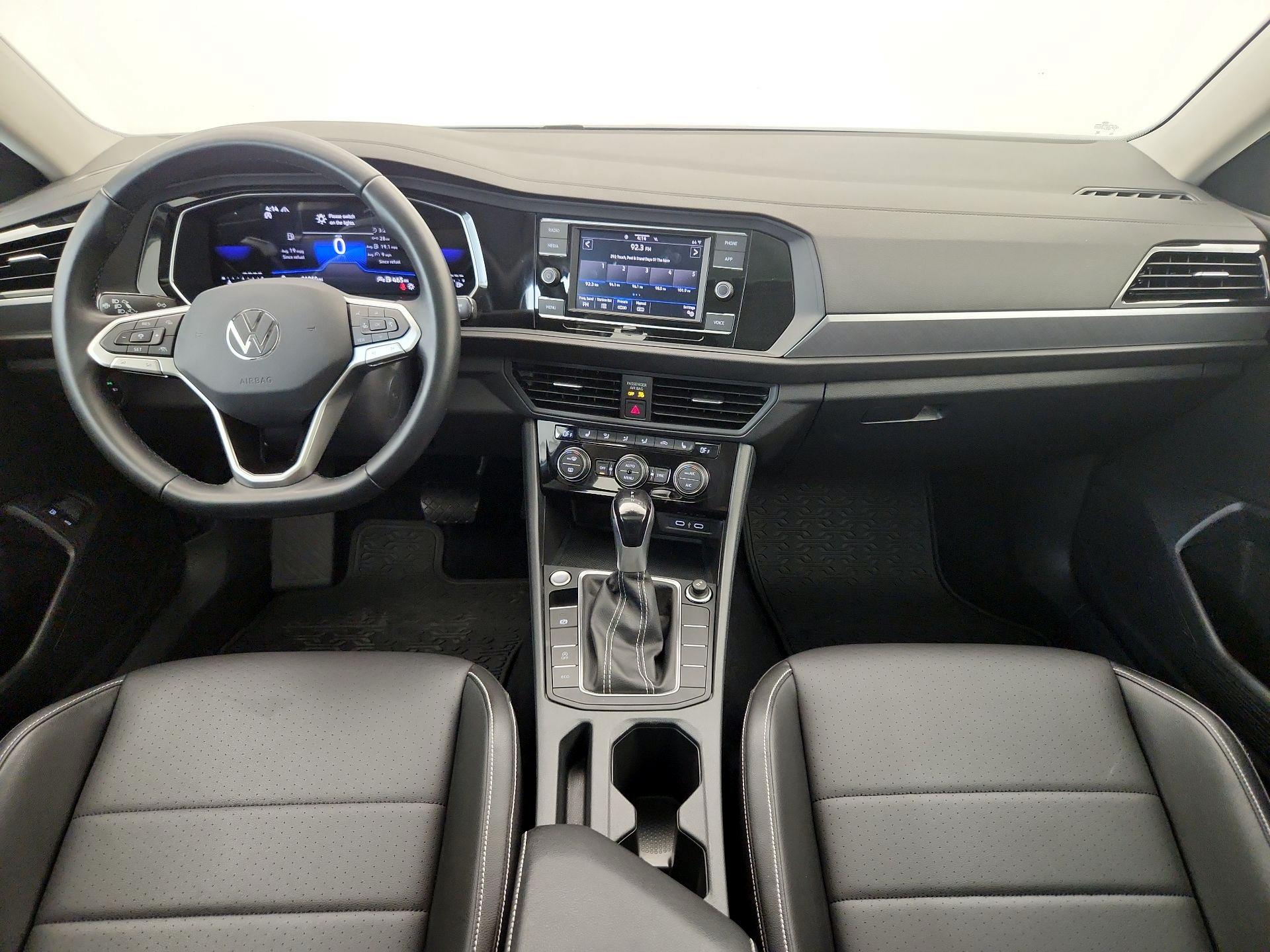 Thumbnail: 2023 Volkswagen Jetta - 9