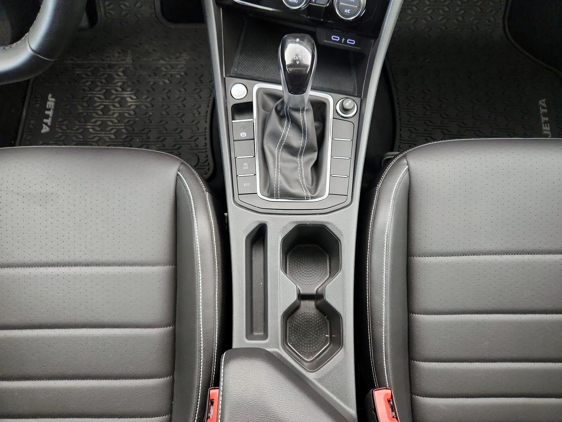 Thumbnail: 2023 Volkswagen Jetta - 17