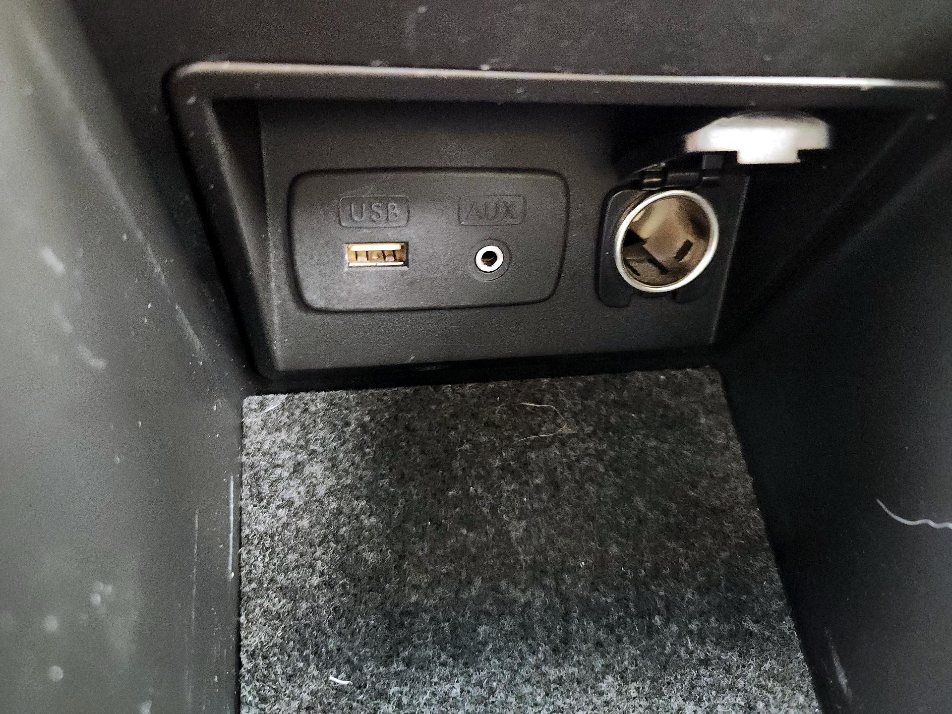 Thumbnail: 2014 Subaru Outback - 17