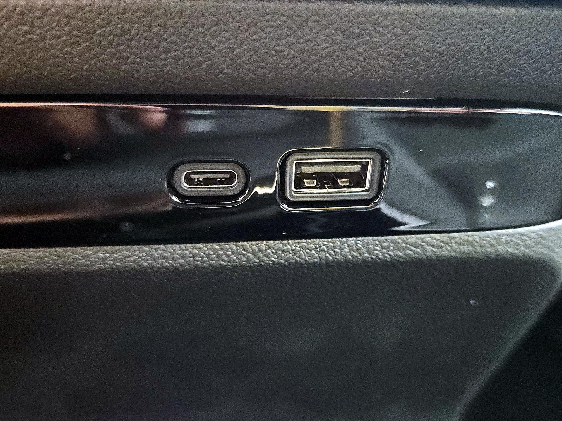 Thumbnail: 2025 Buick Enclave - 18