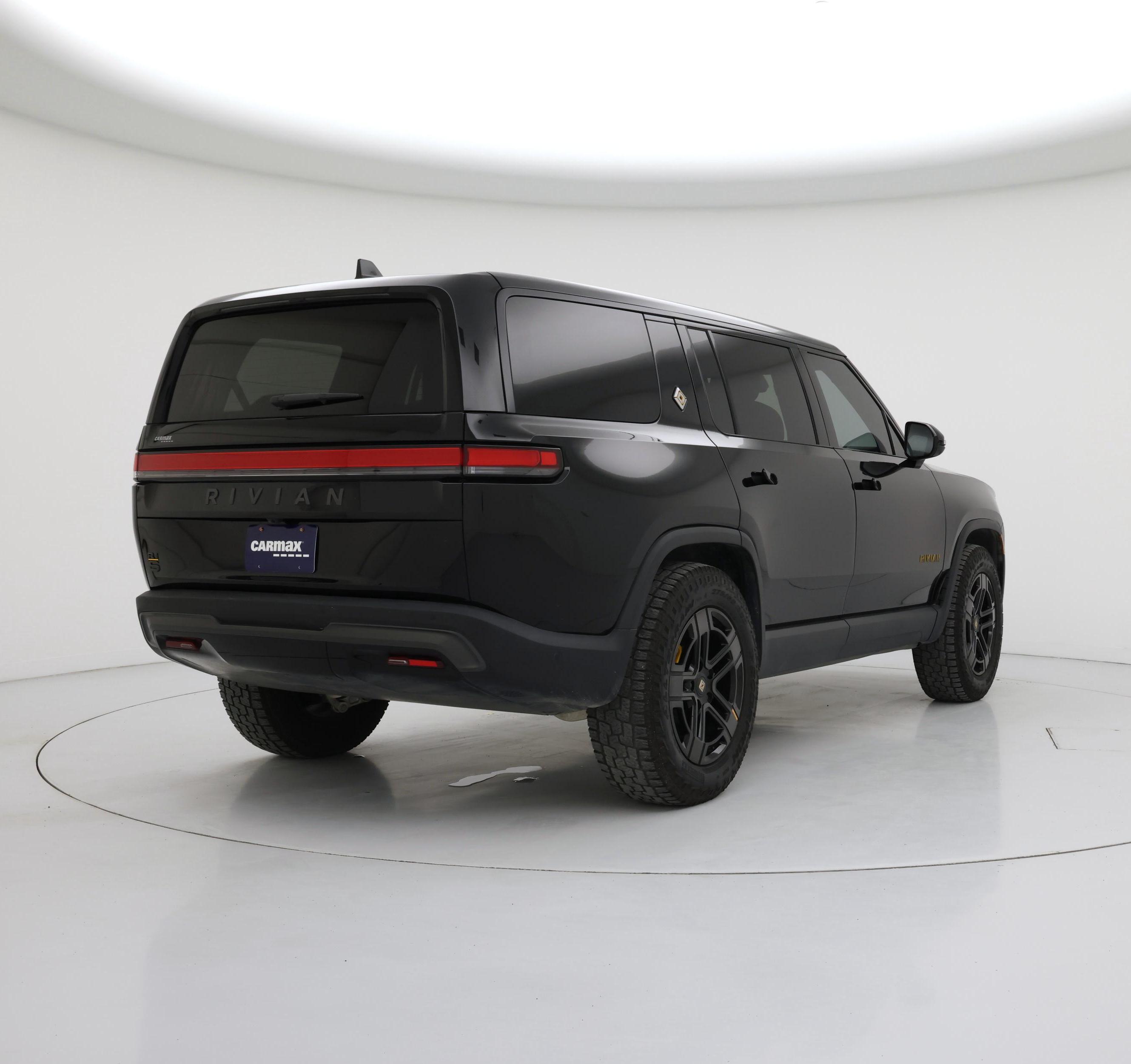 Thumbnail: 2025 Rivian R1S - 8