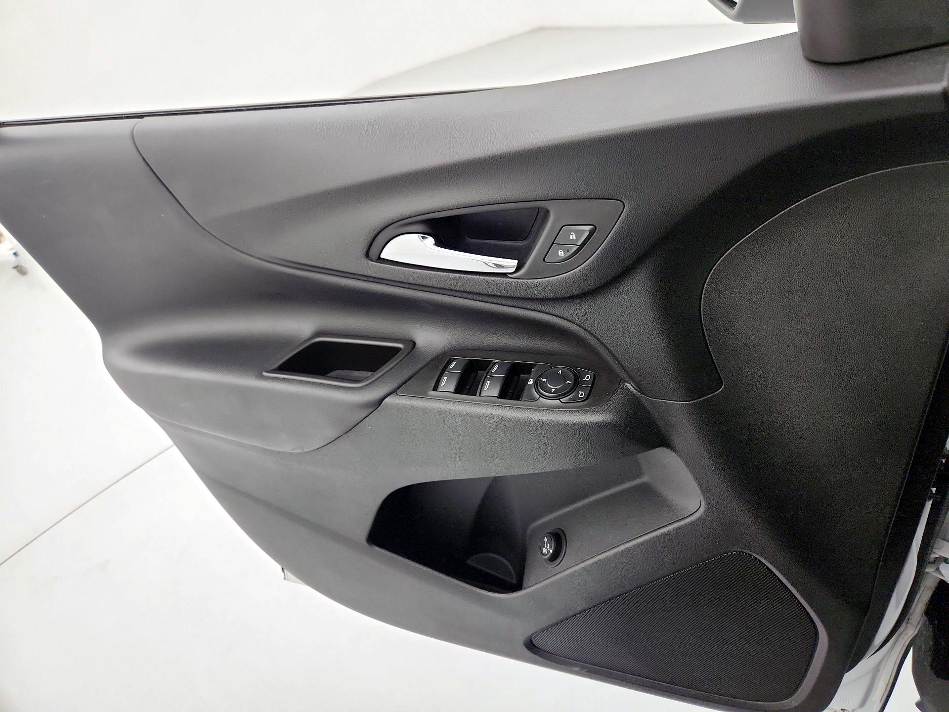 Thumbnail: 2020 Chevrolet Equinox - 12