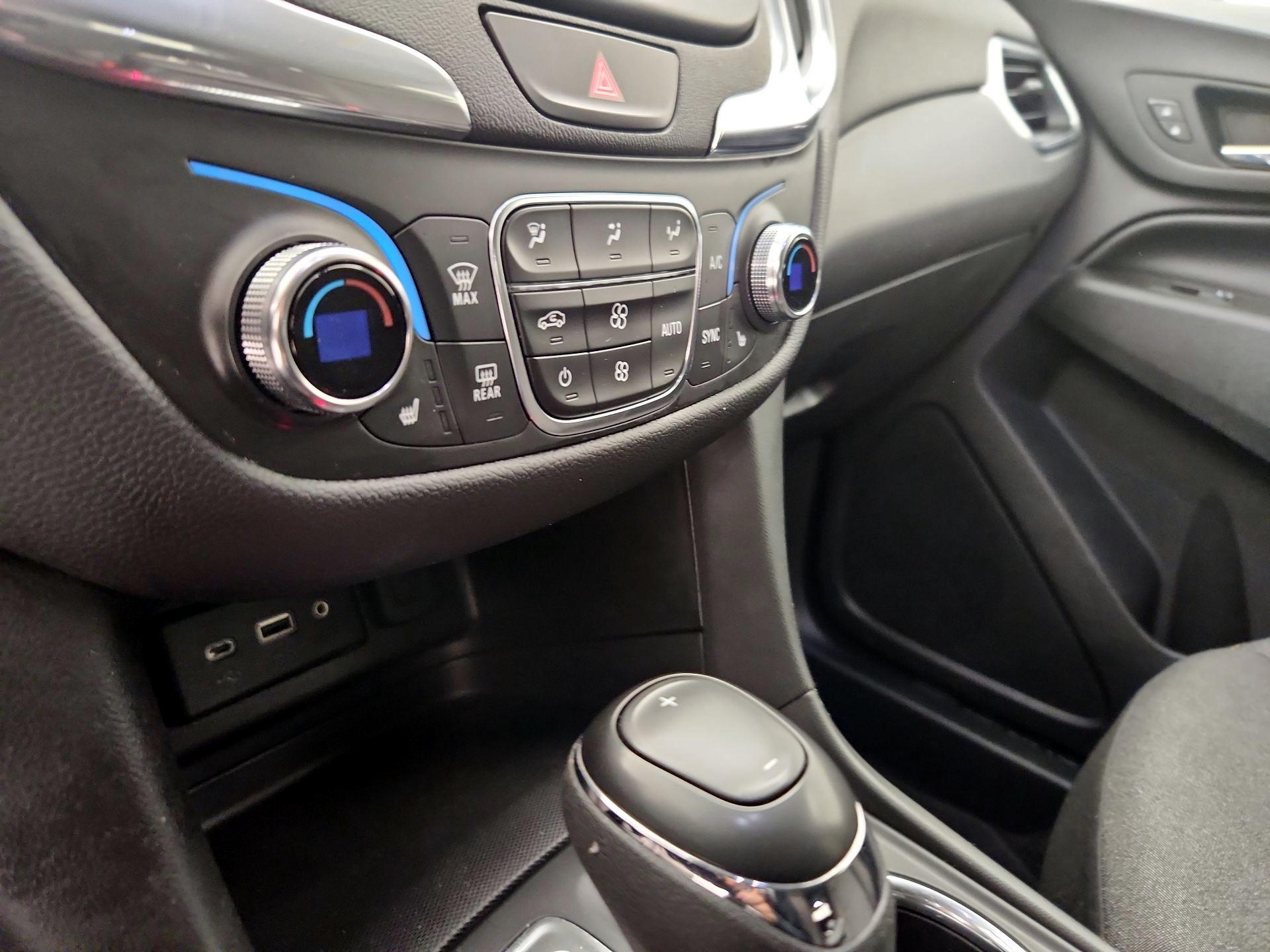 Thumbnail: 2020 Chevrolet Equinox - 16