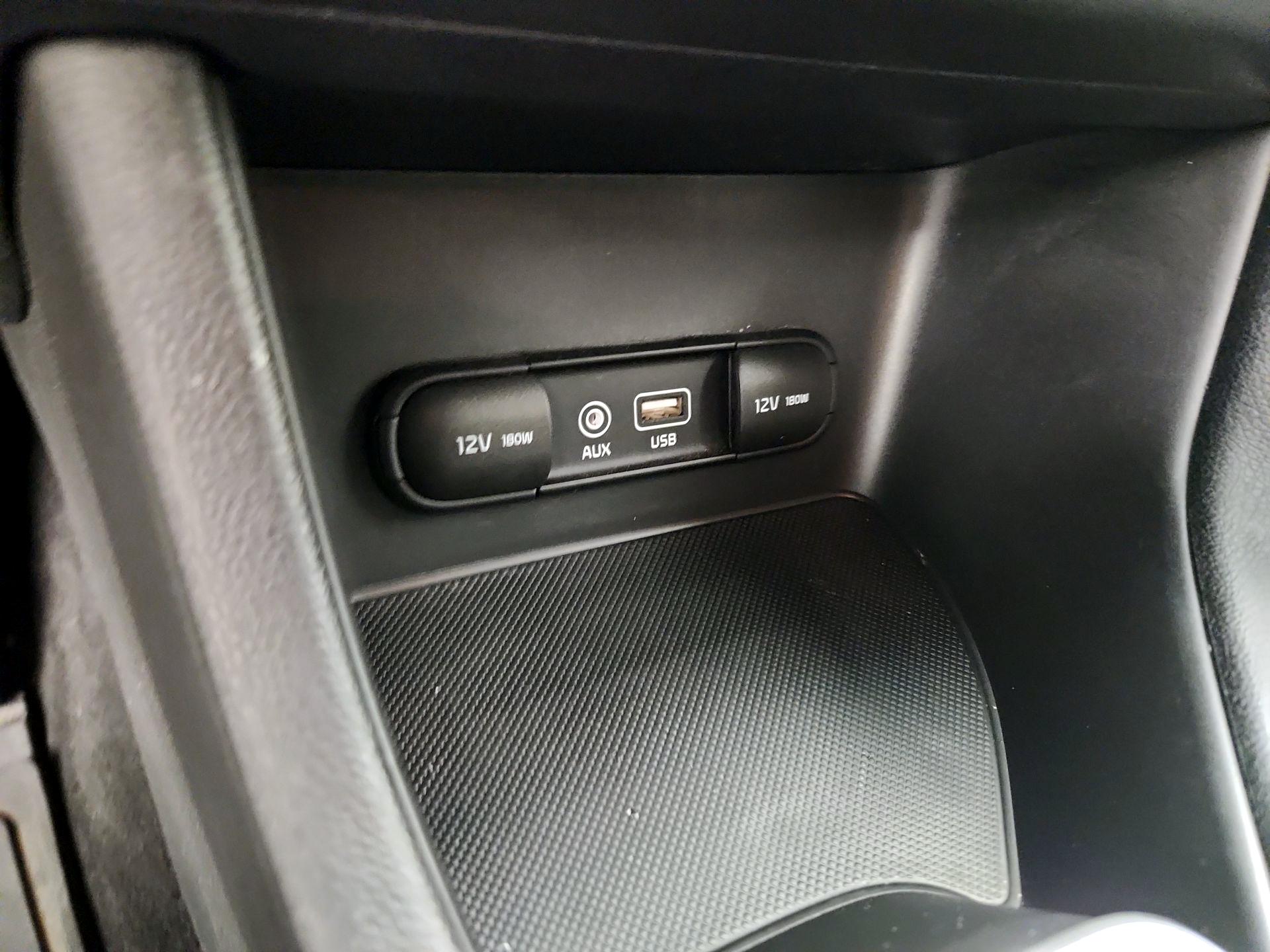 Thumbnail: 2019 Kia Sportage - 18