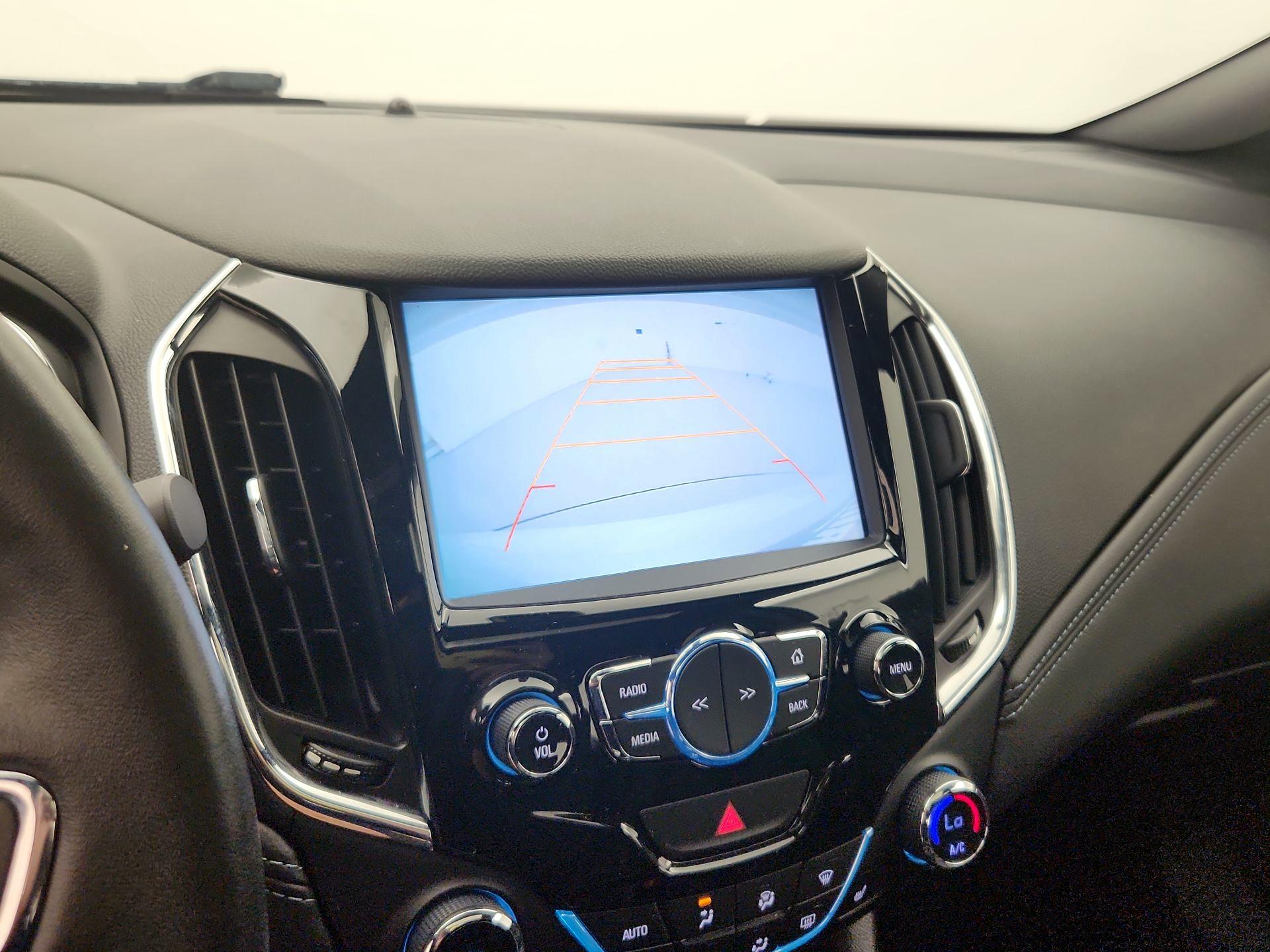 Thumbnail: 2017 Chevrolet Cruze - 14