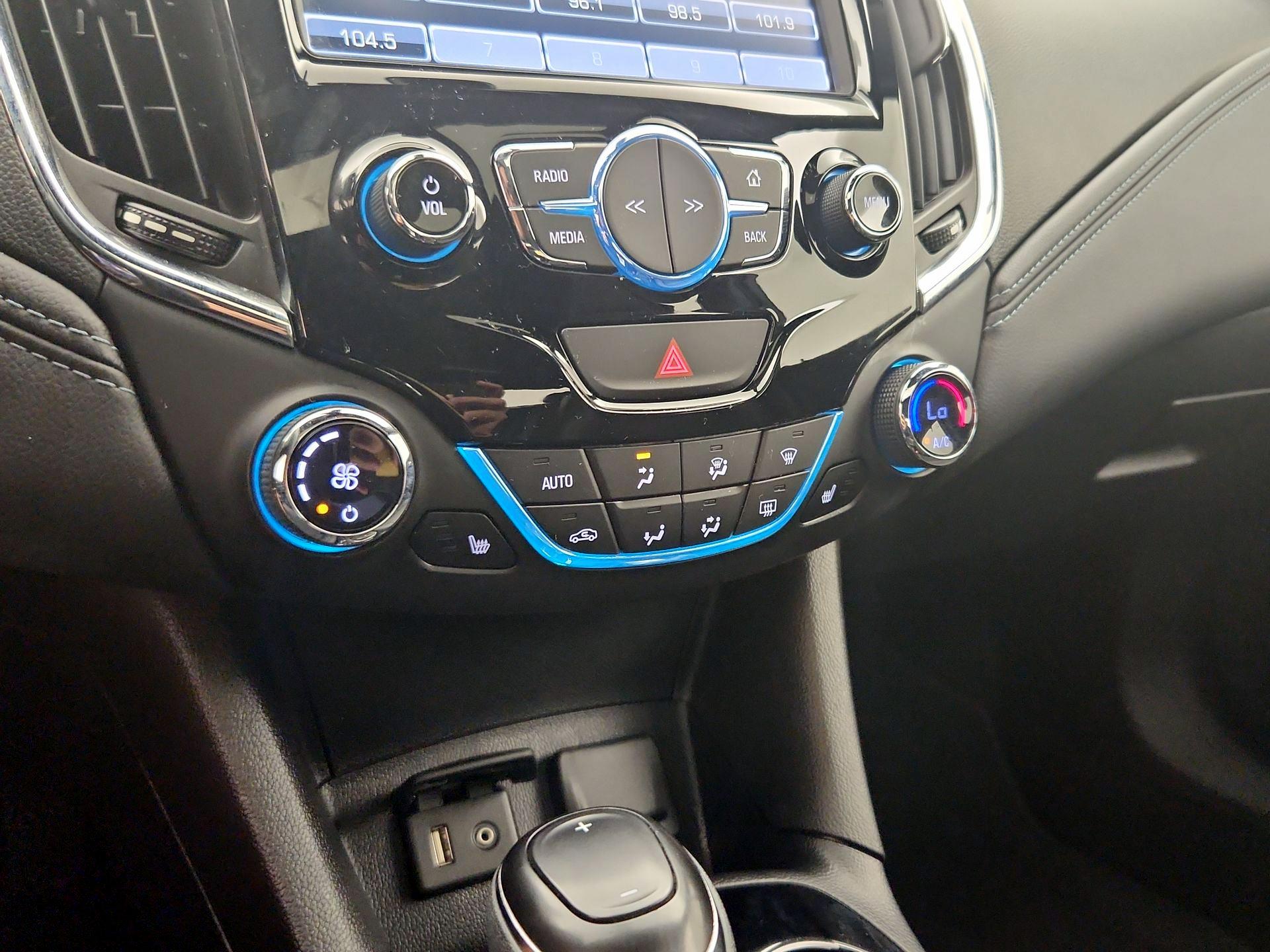 Thumbnail: 2017 Chevrolet Cruze - 16