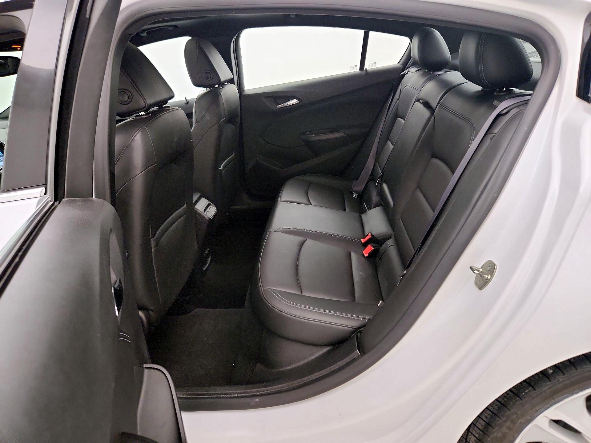 Thumbnail: 2017 Chevrolet Cruze - 20