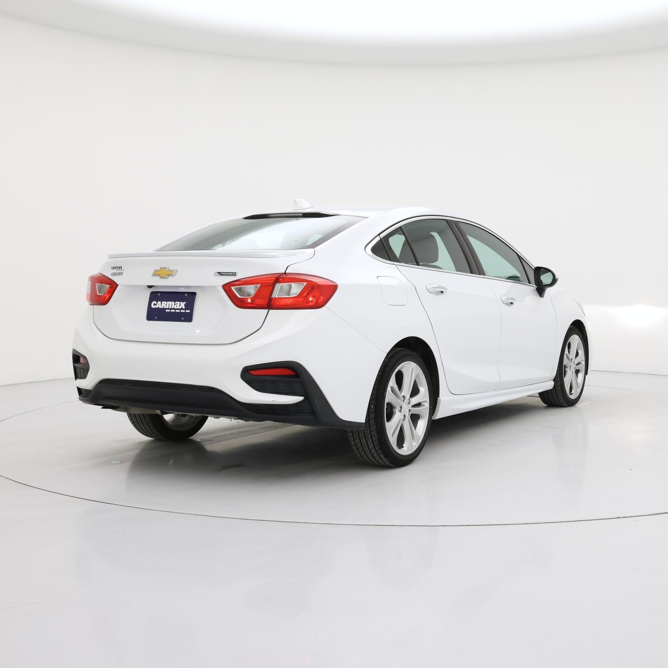 Thumbnail: 2017 Chevrolet Cruze - 8