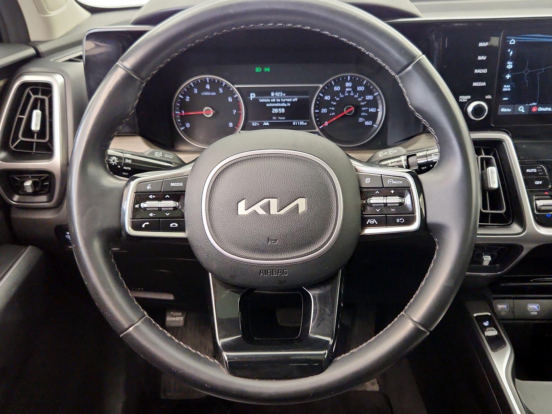 Thumbnail: 2023 Kia Sorento - 10