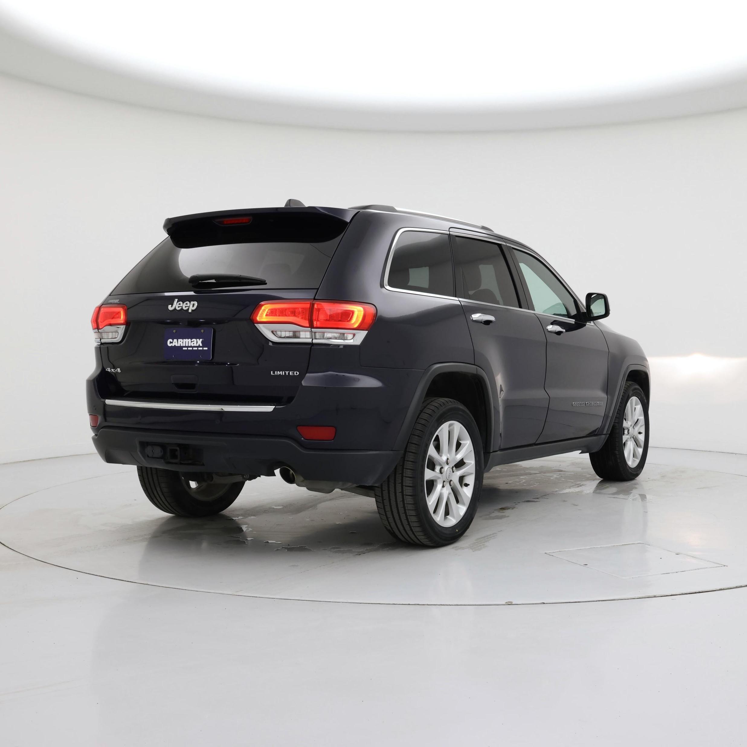 Thumbnail: 2017 Jeep Grand Cherokee - 8