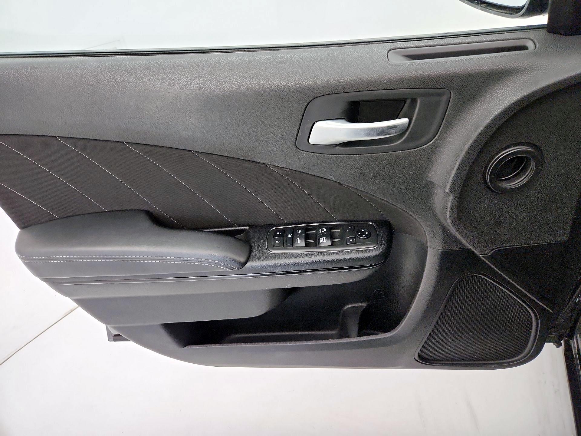 Thumbnail: 2021 Dodge Charger - 12