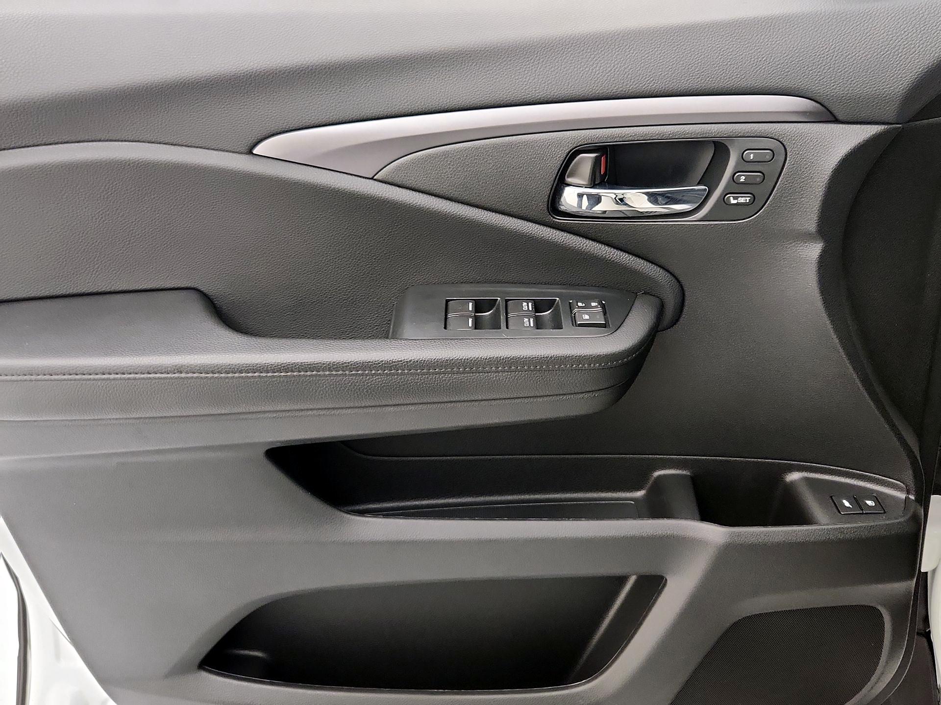 Thumbnail: 2022 Honda Pilot - 12