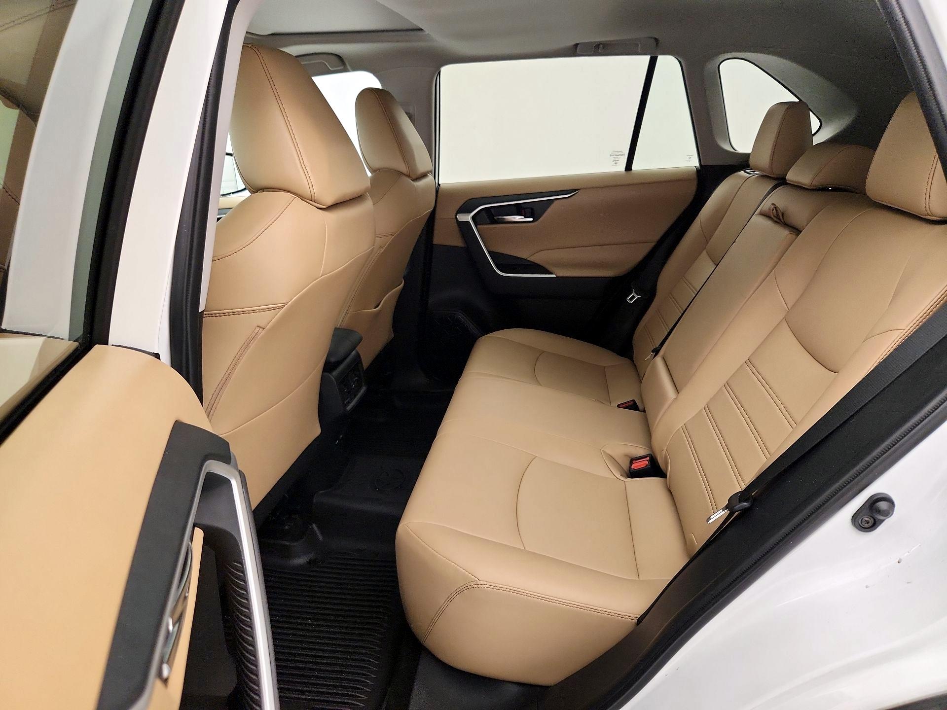 Thumbnail: 2024 Toyota RAV4 - 20