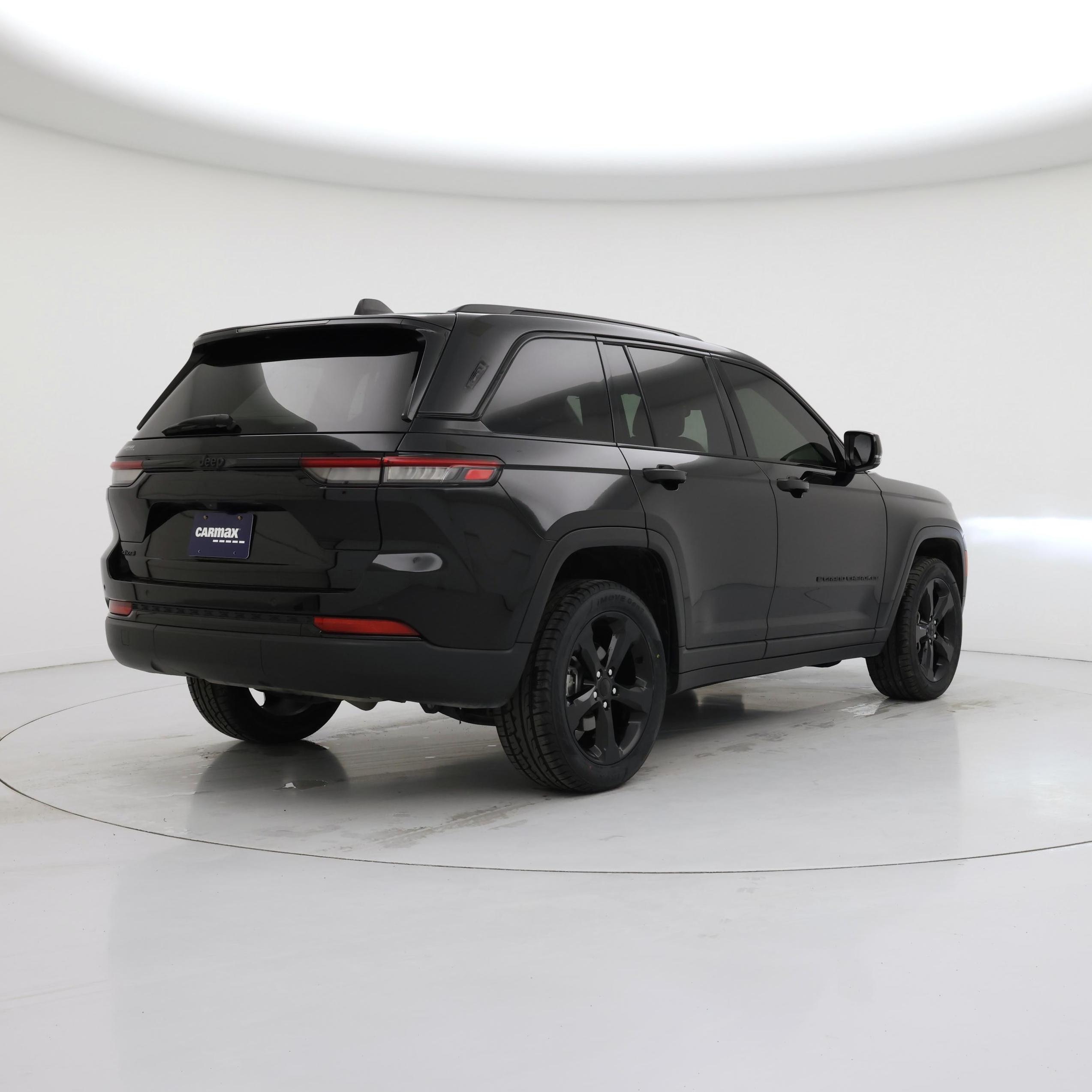 Thumbnail: 2023 Jeep Grand Cherokee - 8