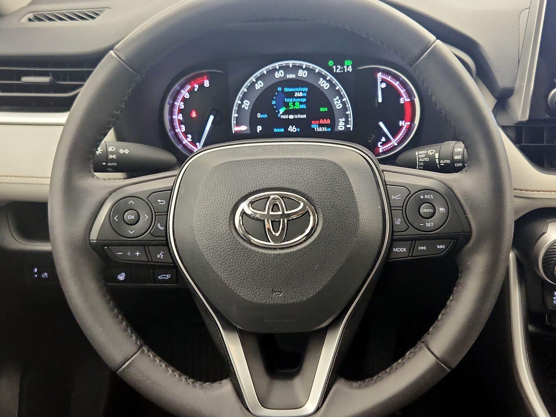 Thumbnail: 2024 Toyota RAV4 - 10