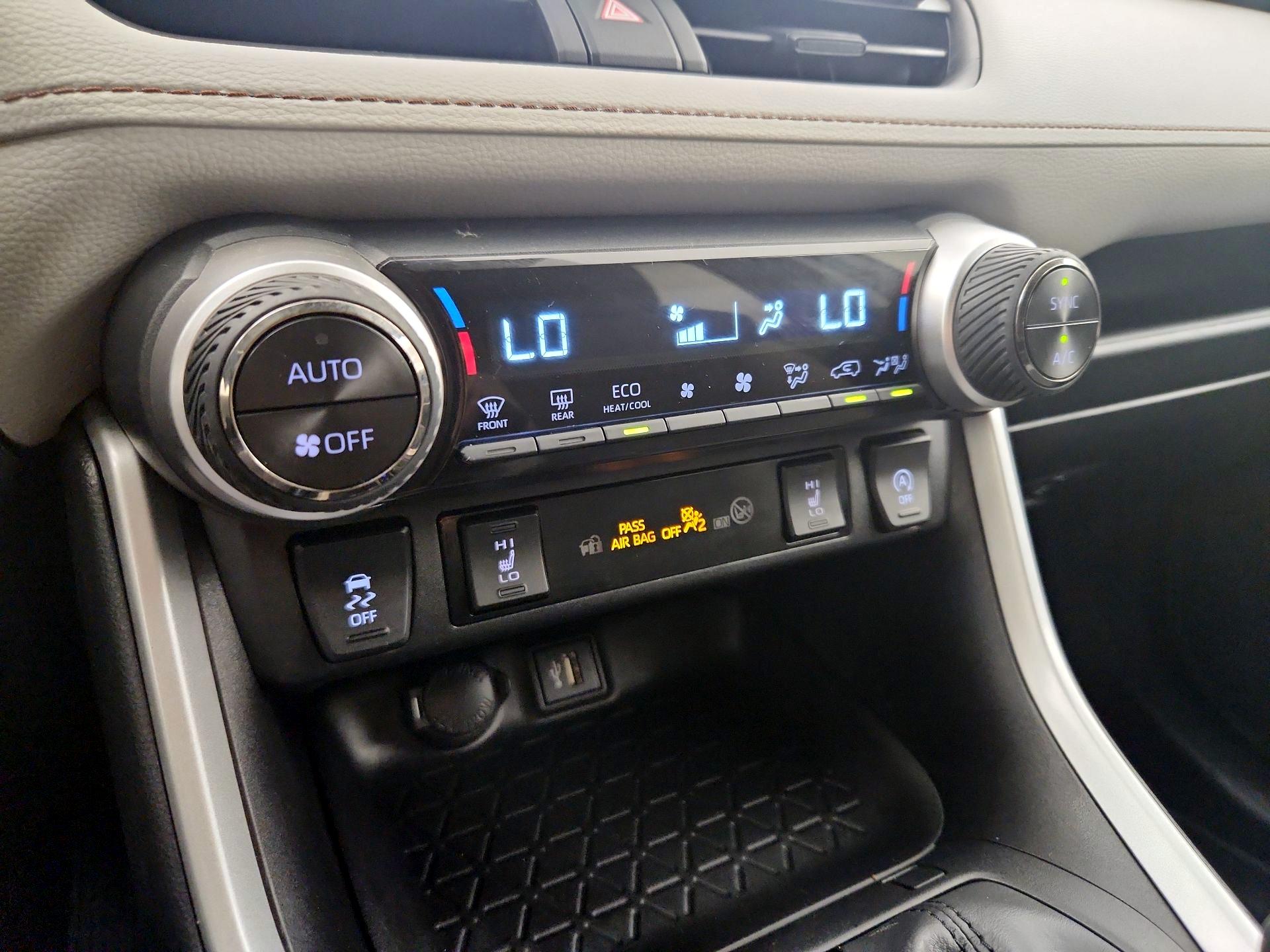 Thumbnail: 2024 Toyota RAV4 - 16