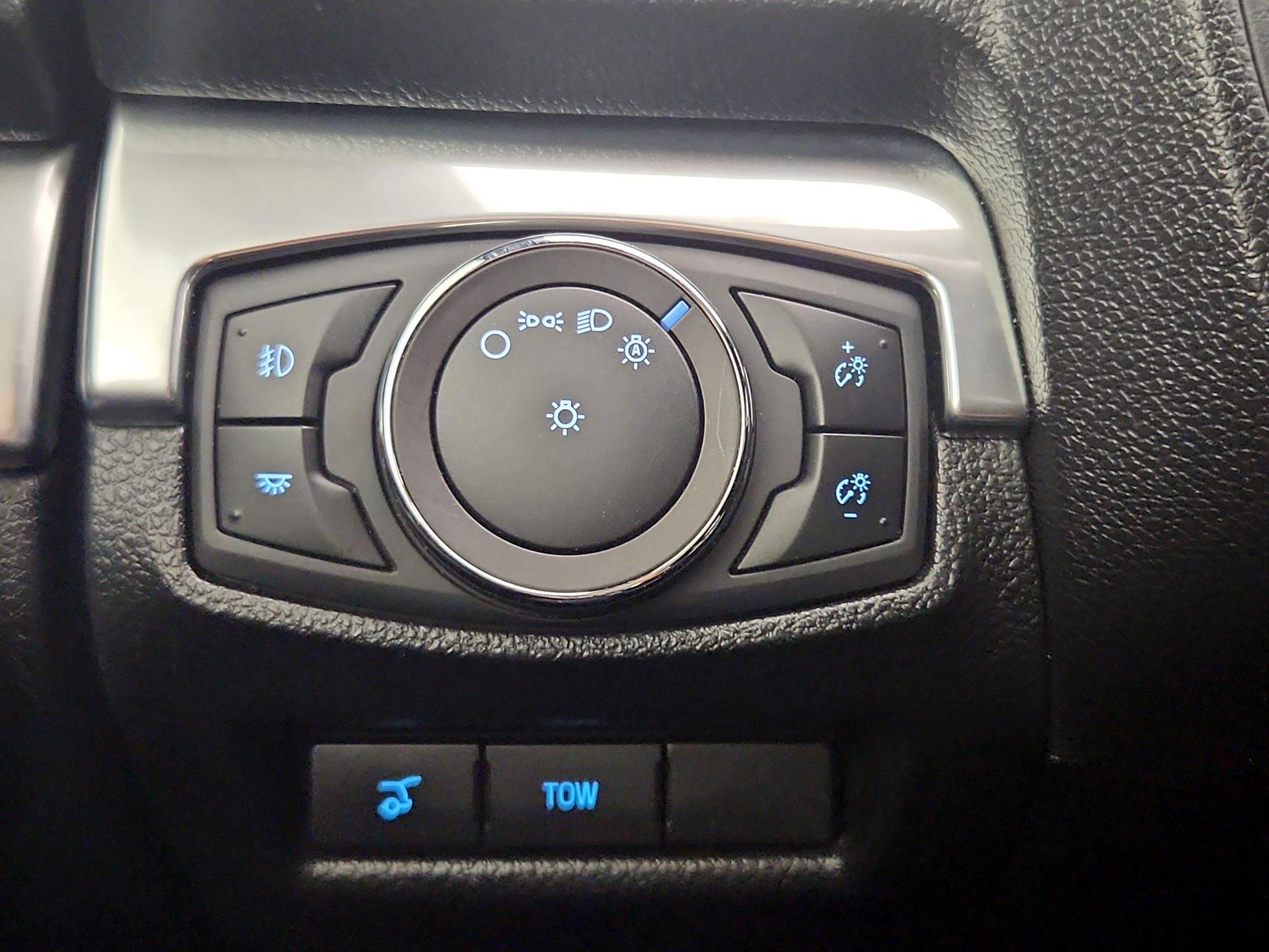 Thumbnail: 2019 Ford Explorer - 13