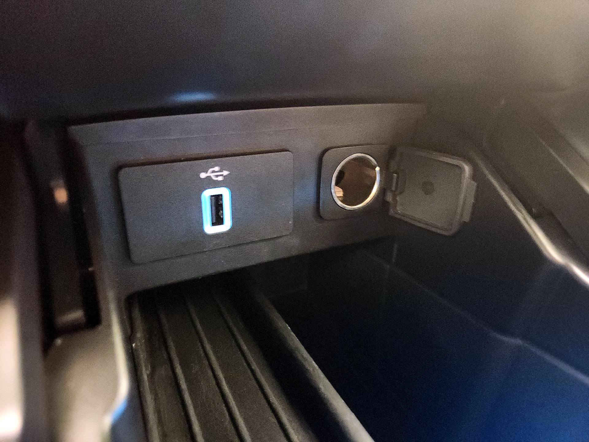 Thumbnail: 2019 Ford Explorer - 19