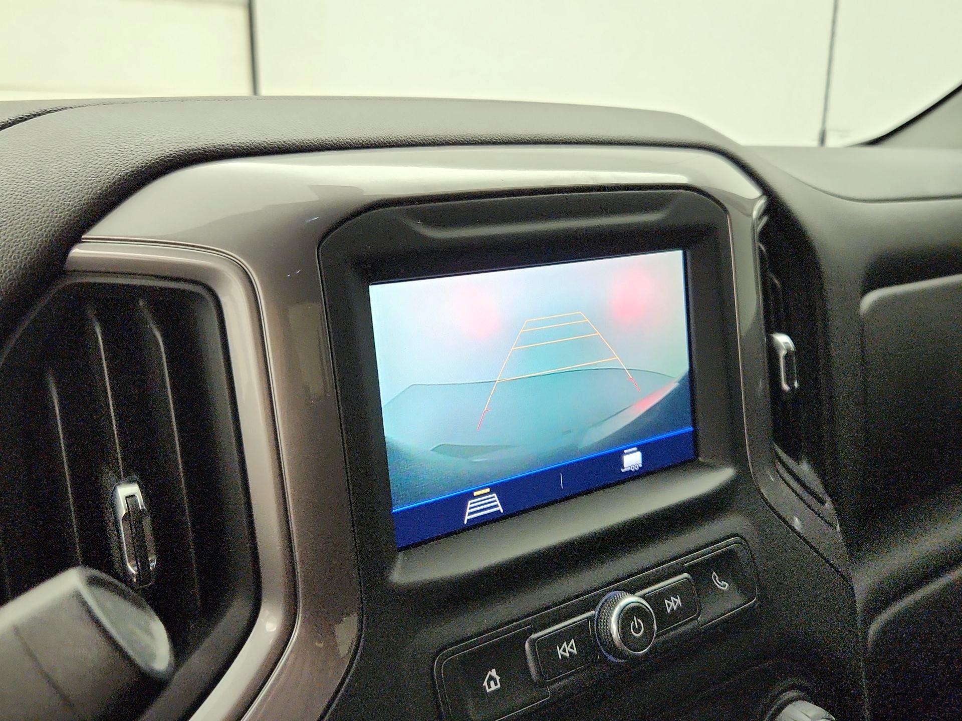 Thumbnail: 2021 Chevrolet Silverado 1500 - 14