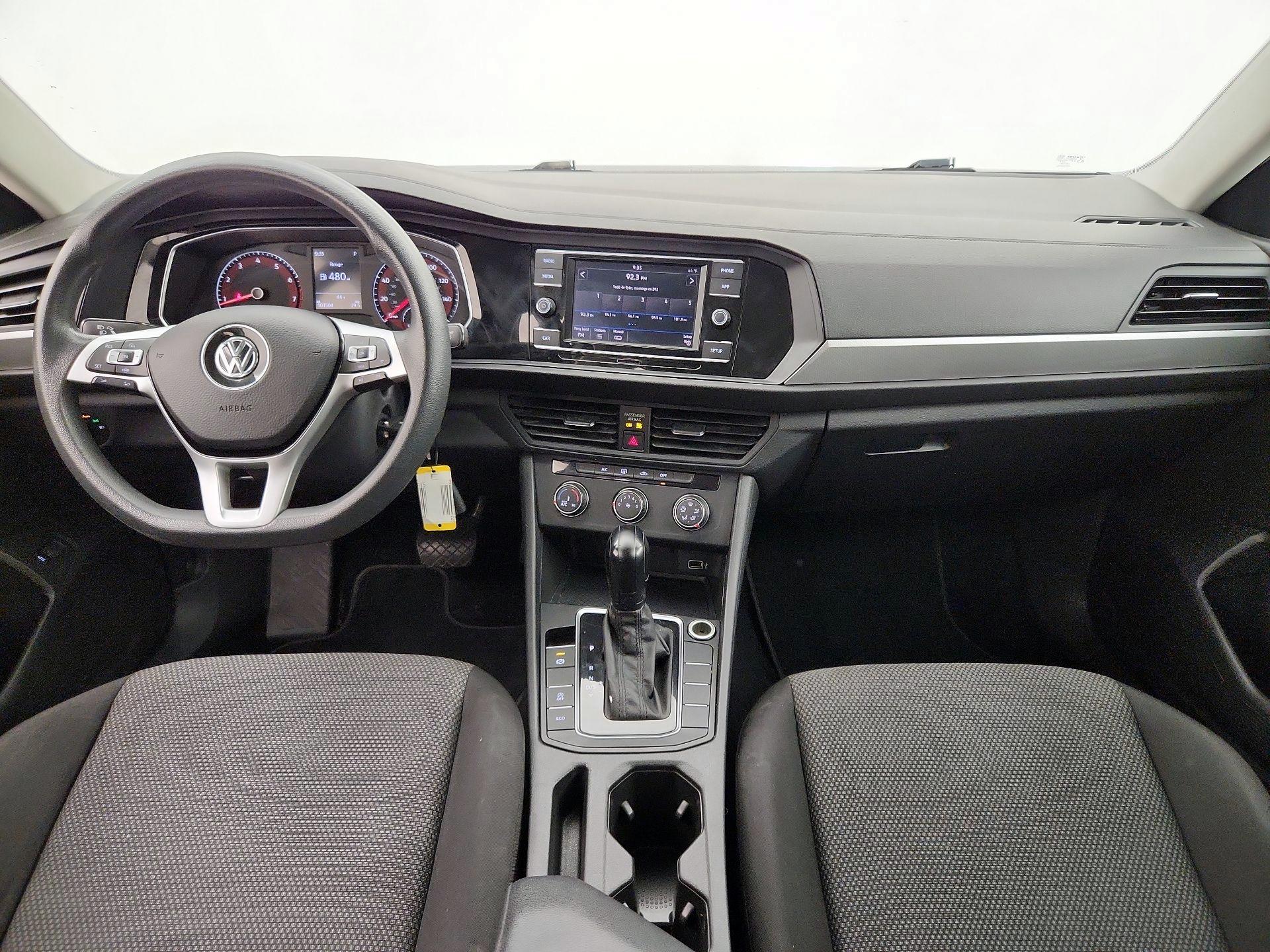 Thumbnail: 2019 Volkswagen Jetta - 9