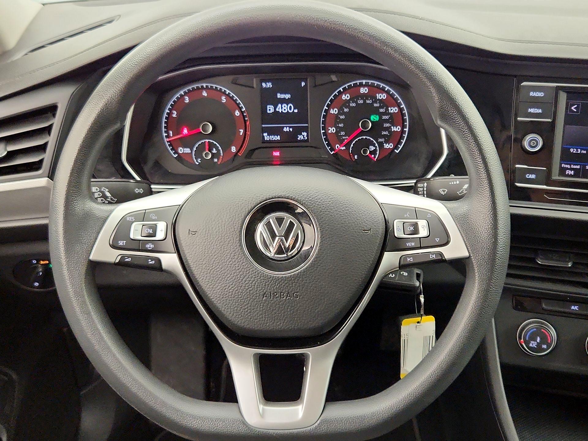 Thumbnail: 2019 Volkswagen Jetta - 10