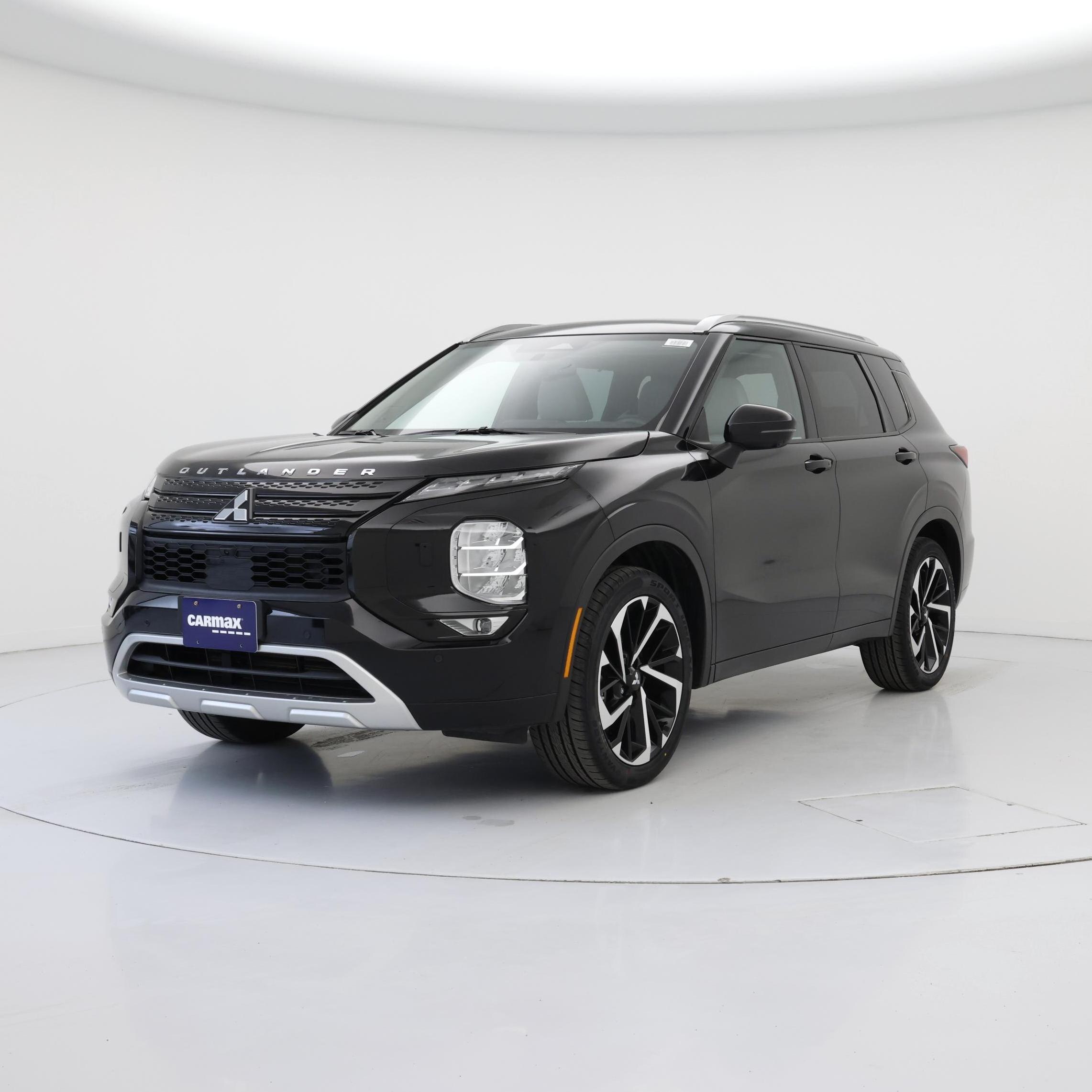 Thumbnail: 2023 Mitsubishi Outlander - 4