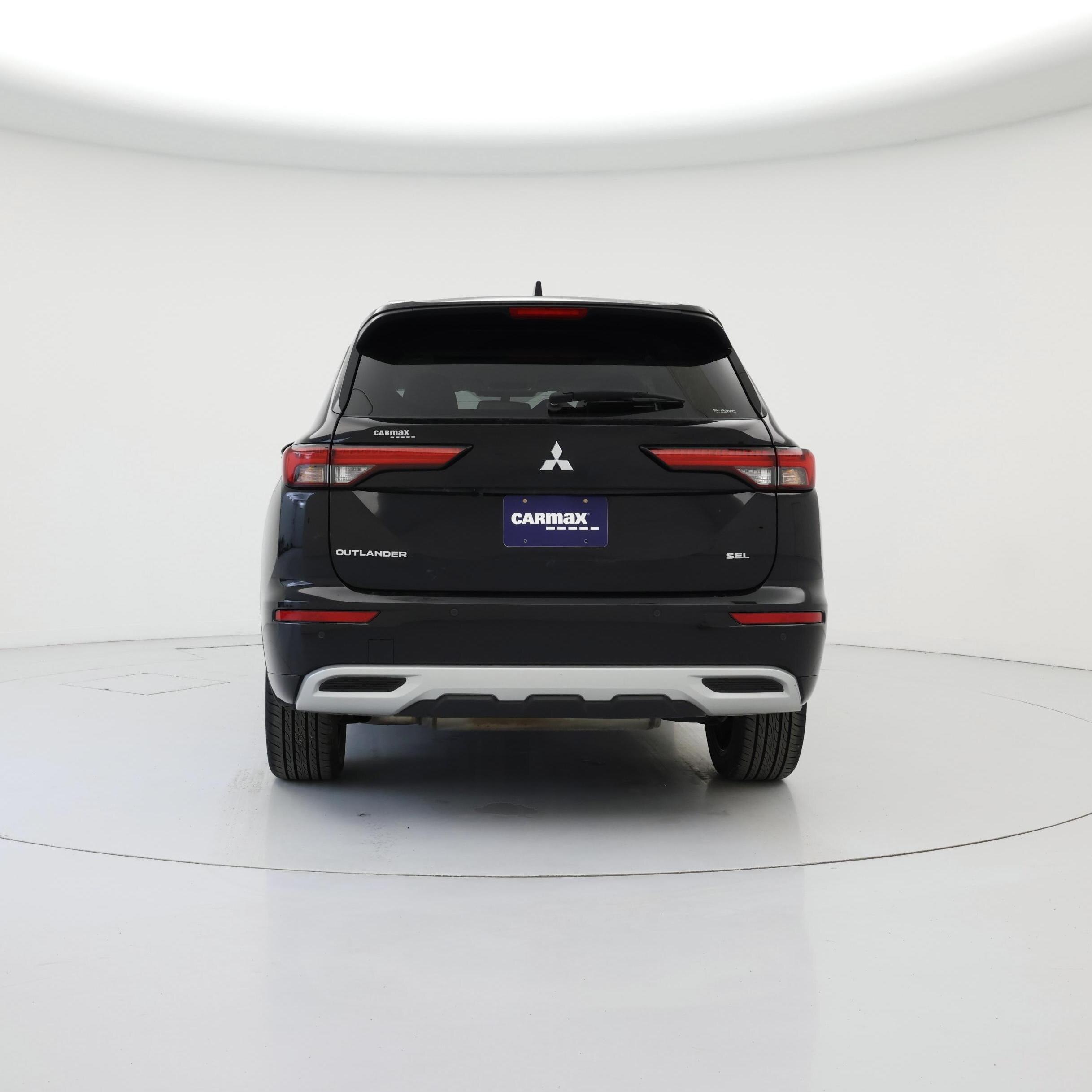 Thumbnail: 2023 Mitsubishi Outlander - 6