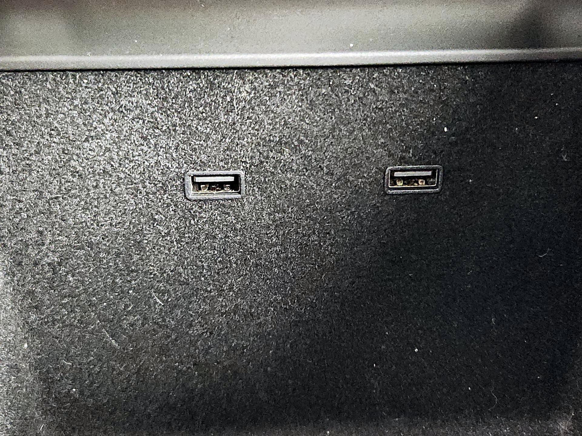 Thumbnail: 2020 Tesla Model 3 - 18