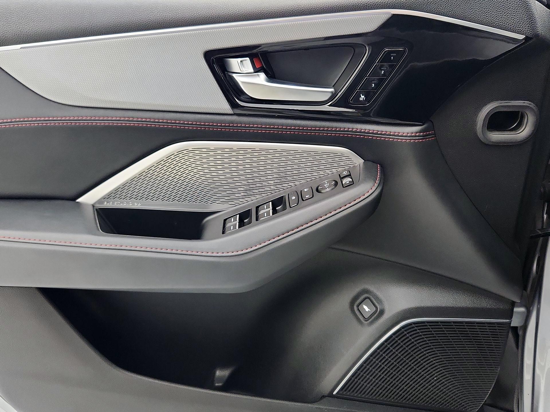 Thumbnail: 2022 Acura MDX - 12