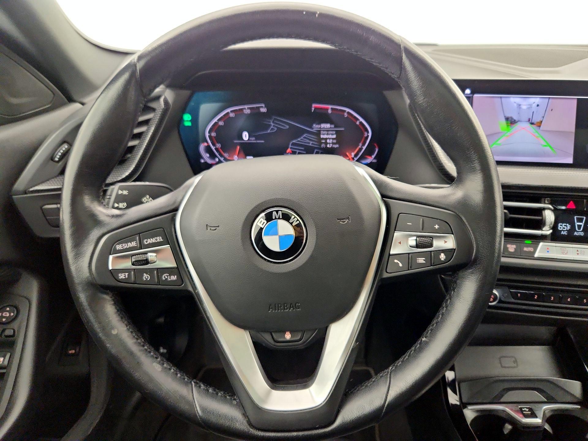 Thumbnail: 2023 BMW 2 Series - 10