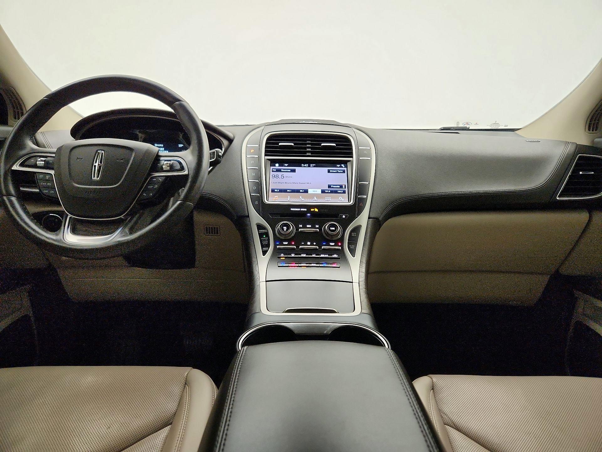 Thumbnail: 2019 Lincoln Nautilus - 9