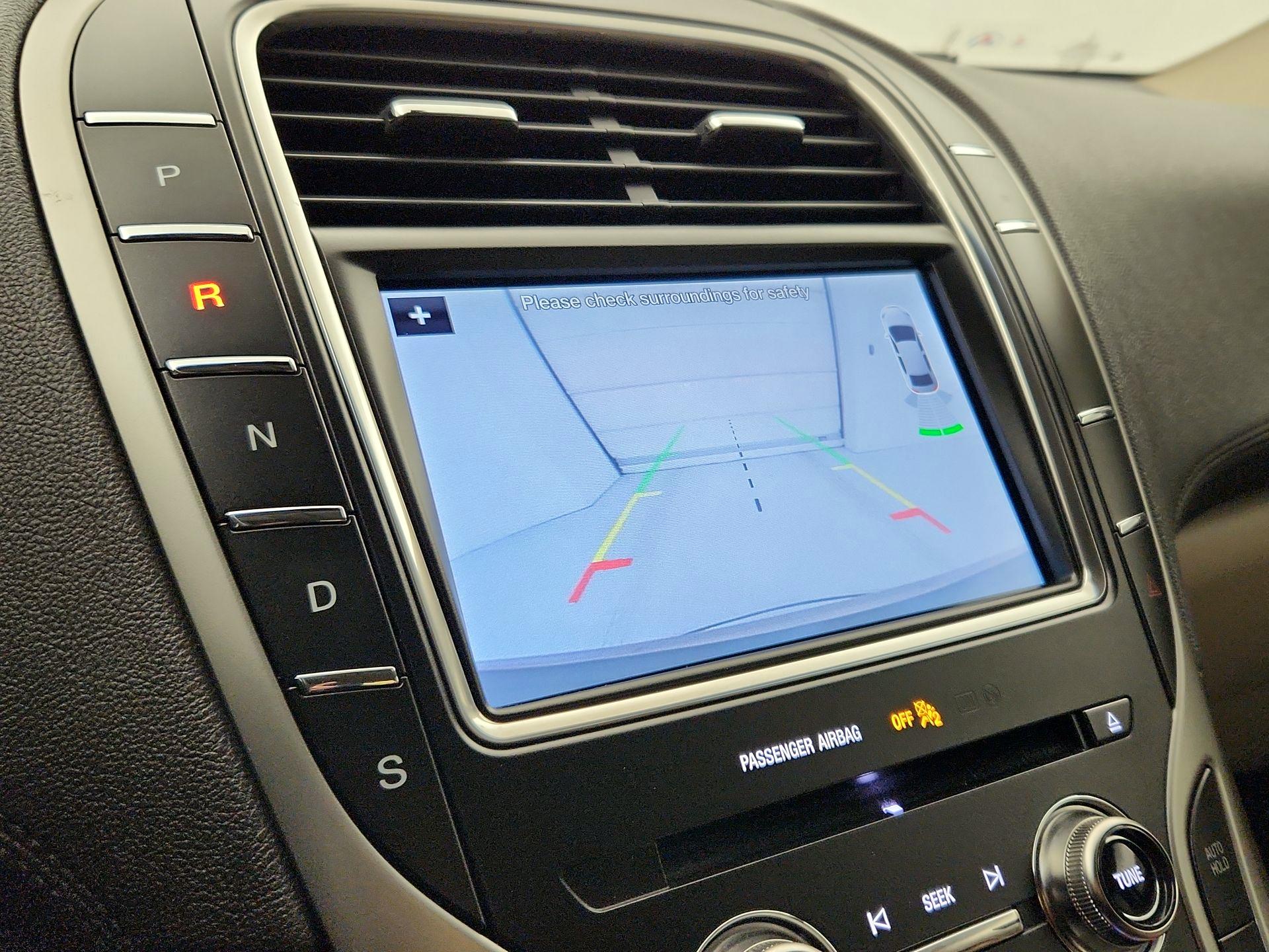 Thumbnail: 2019 Lincoln Nautilus - 15