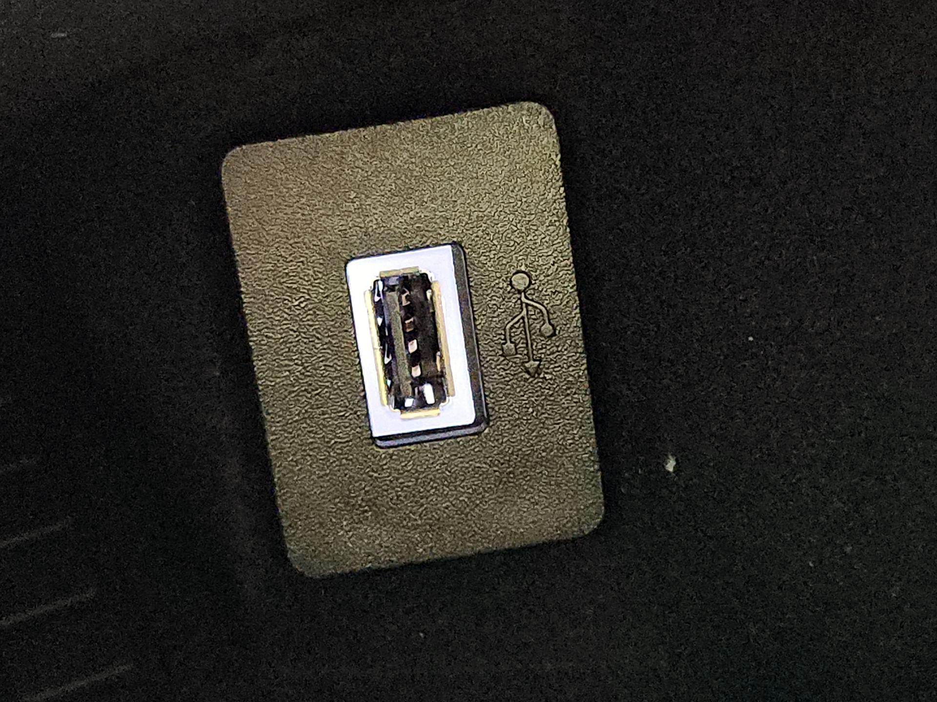 Thumbnail: 2019 Lincoln Nautilus - 19