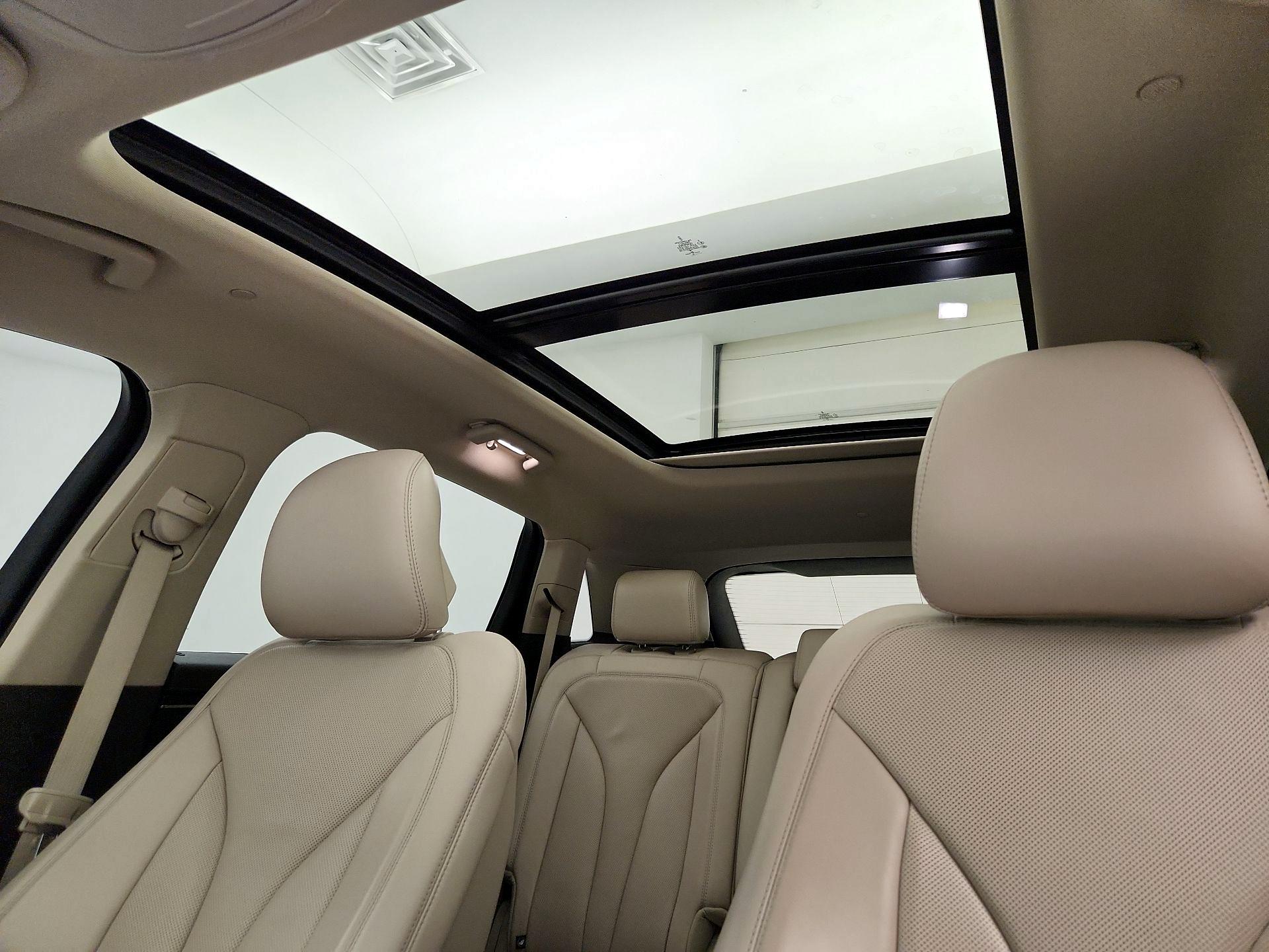 Thumbnail: 2019 Lincoln Nautilus - 20