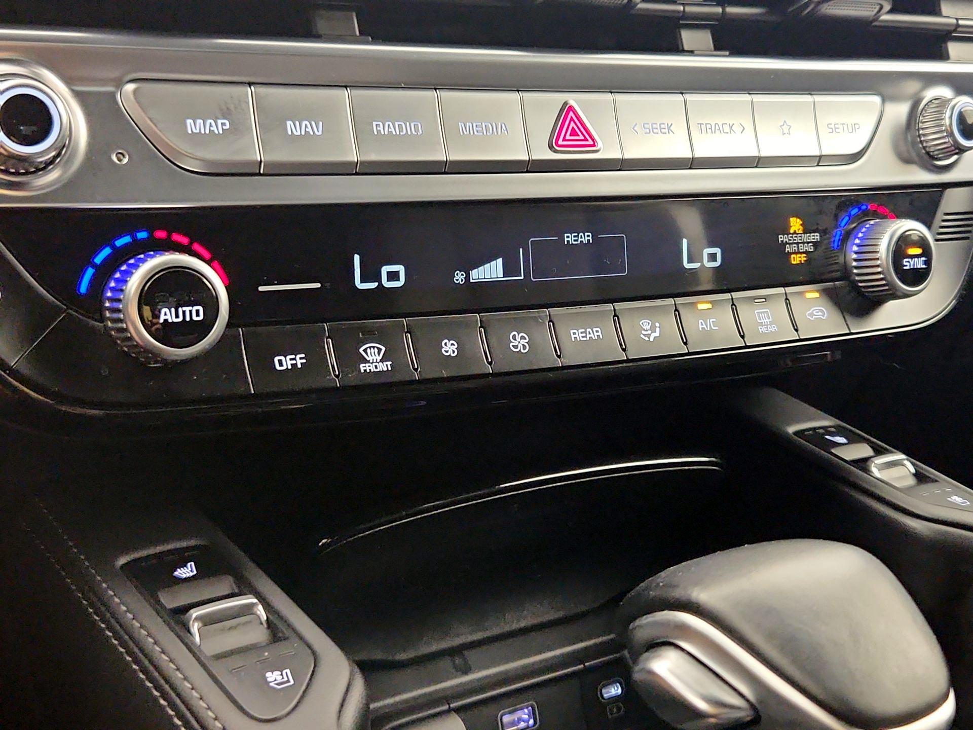 Thumbnail: 2024 Kia Telluride - 17