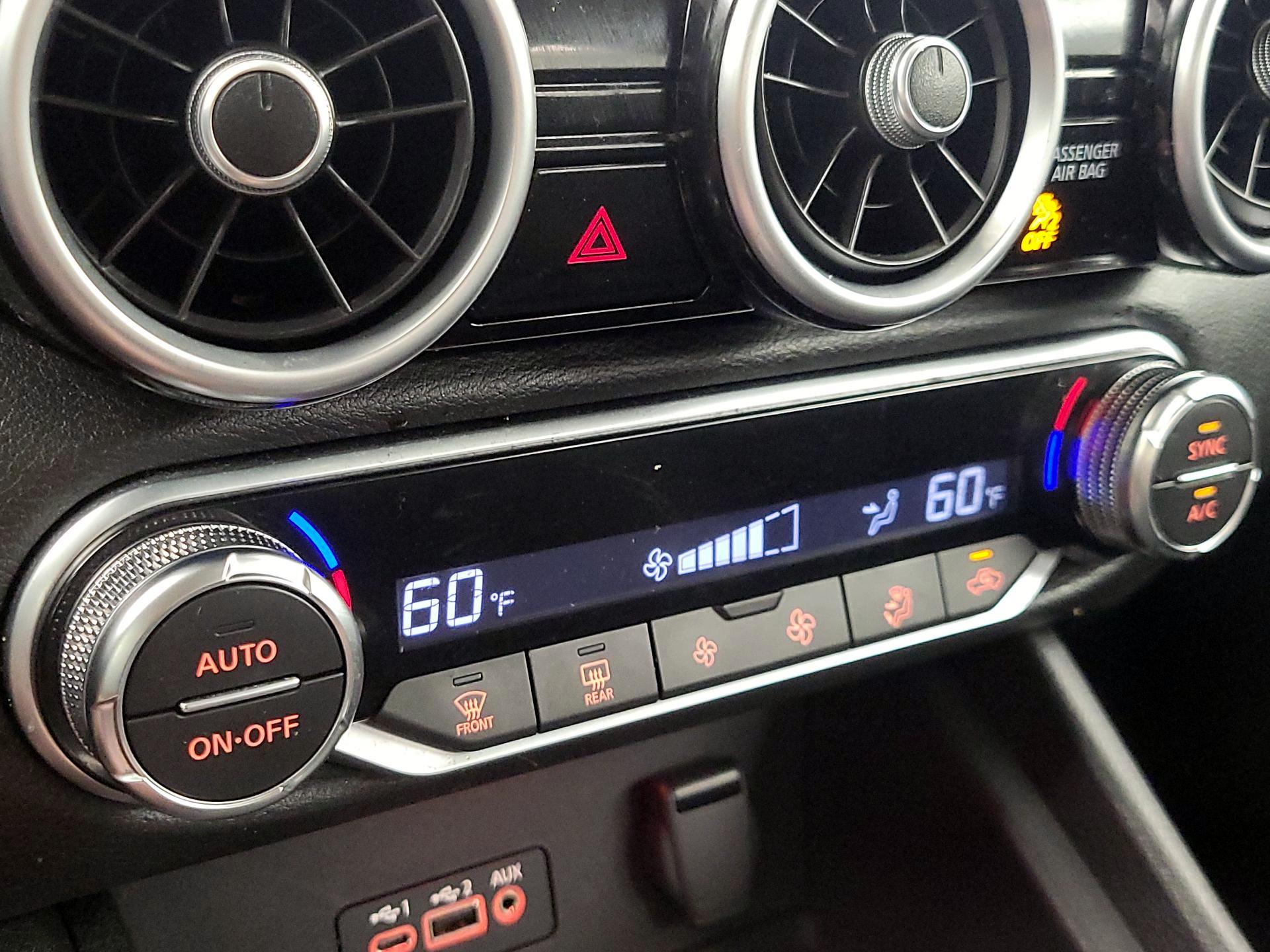 Thumbnail: 2021 Nissan Sentra - 16