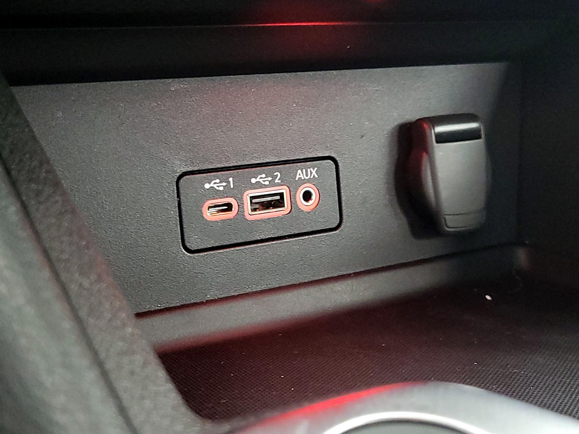 Thumbnail: 2021 Nissan Sentra - 18