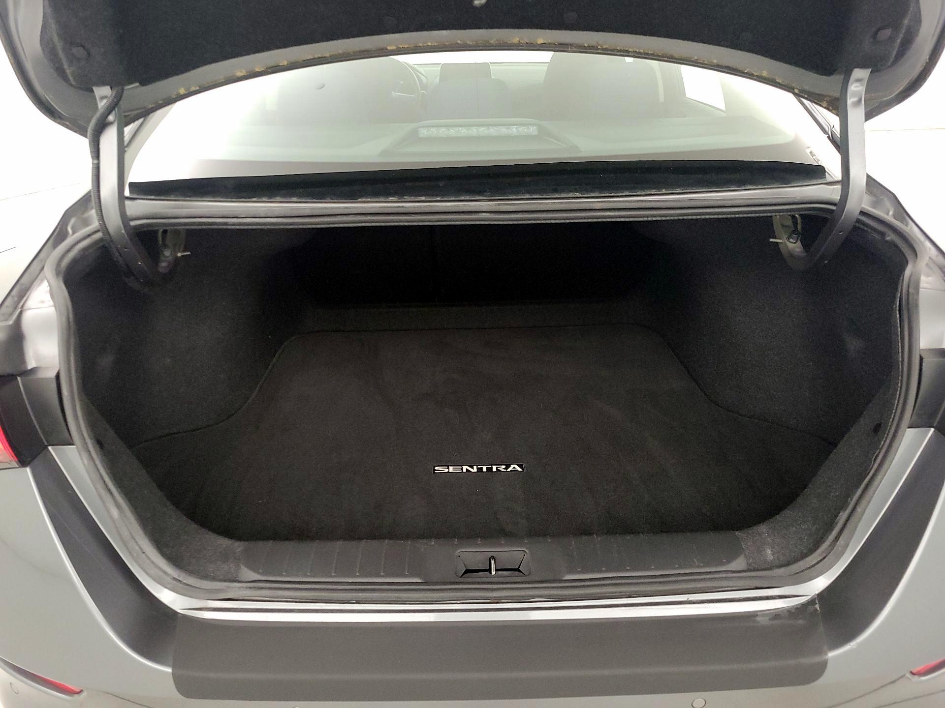 Thumbnail: 2021 Nissan Sentra - 20