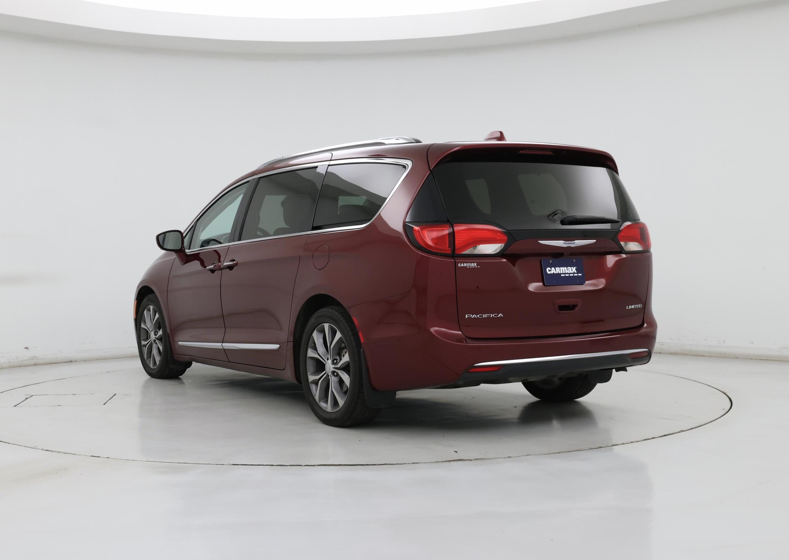 Thumbnail: 2020 Chrysler Pacifica - 2