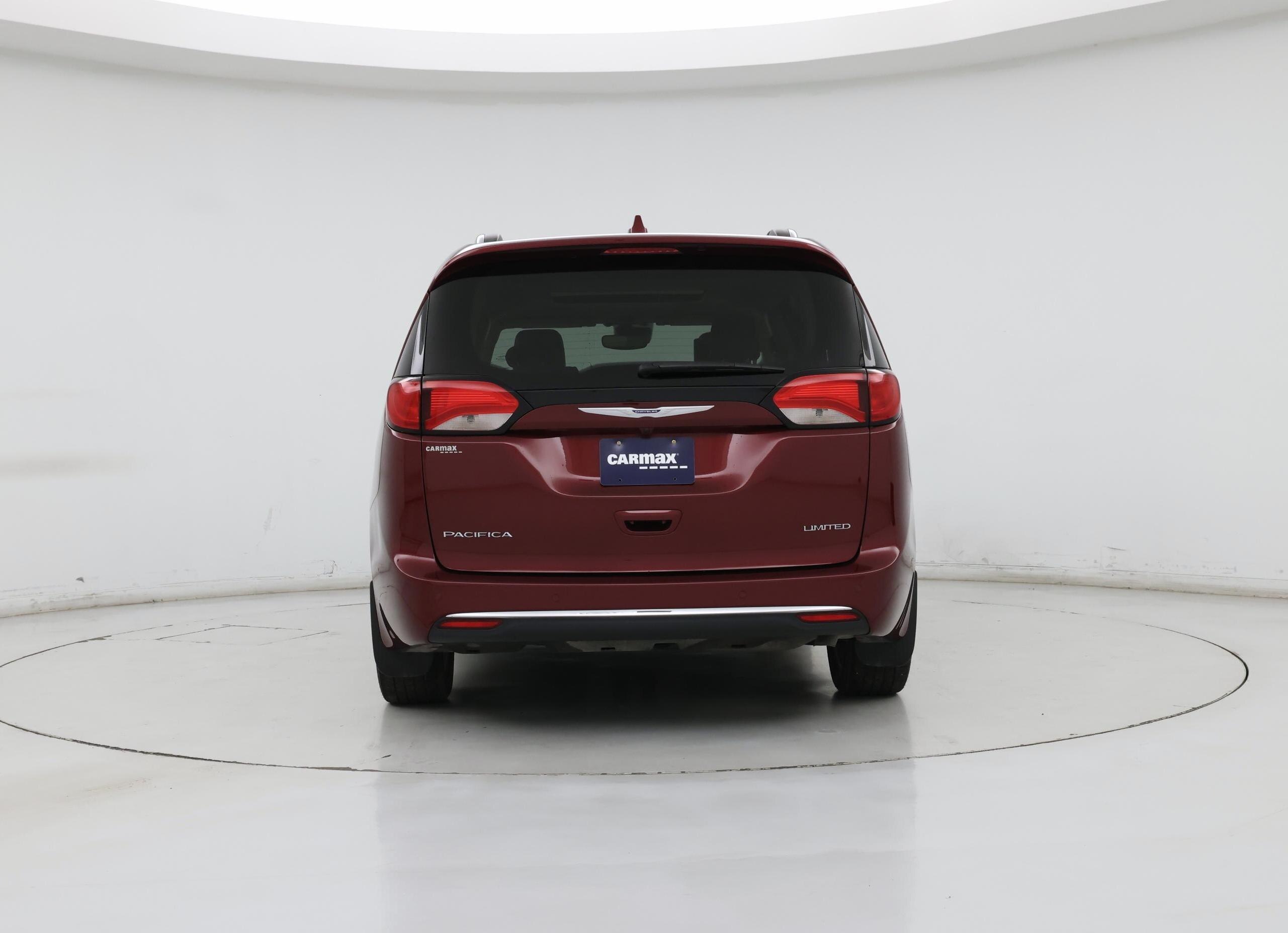 Thumbnail: 2020 Chrysler Pacifica - 6