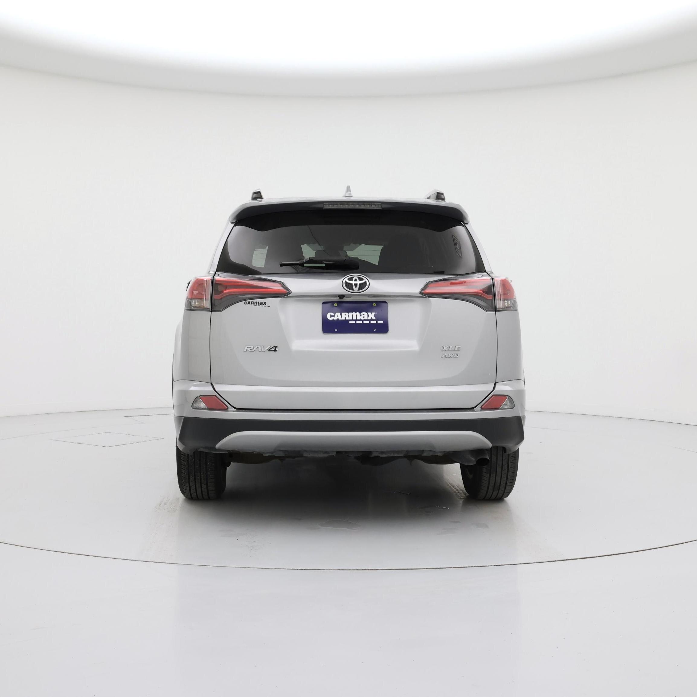 Thumbnail: 2018 Toyota RAV4 - 6