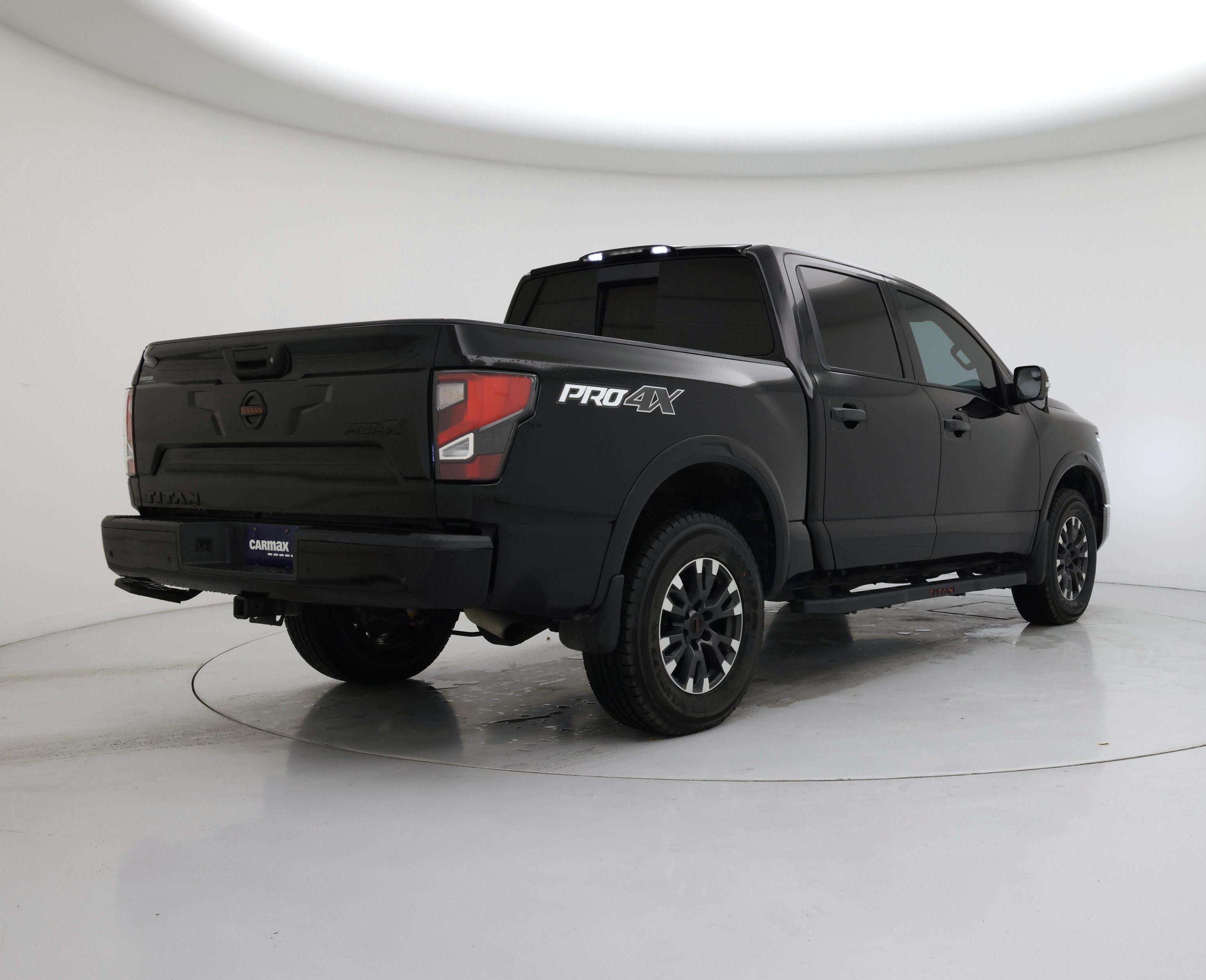 Thumbnail: 2020 Nissan Titan - 8
