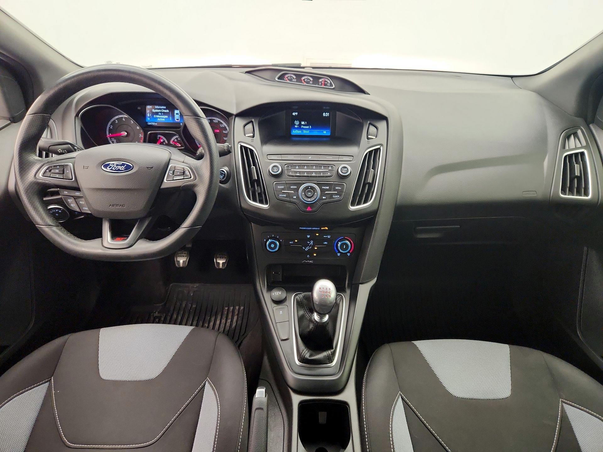 Thumbnail: 2018 Ford Focus - 9