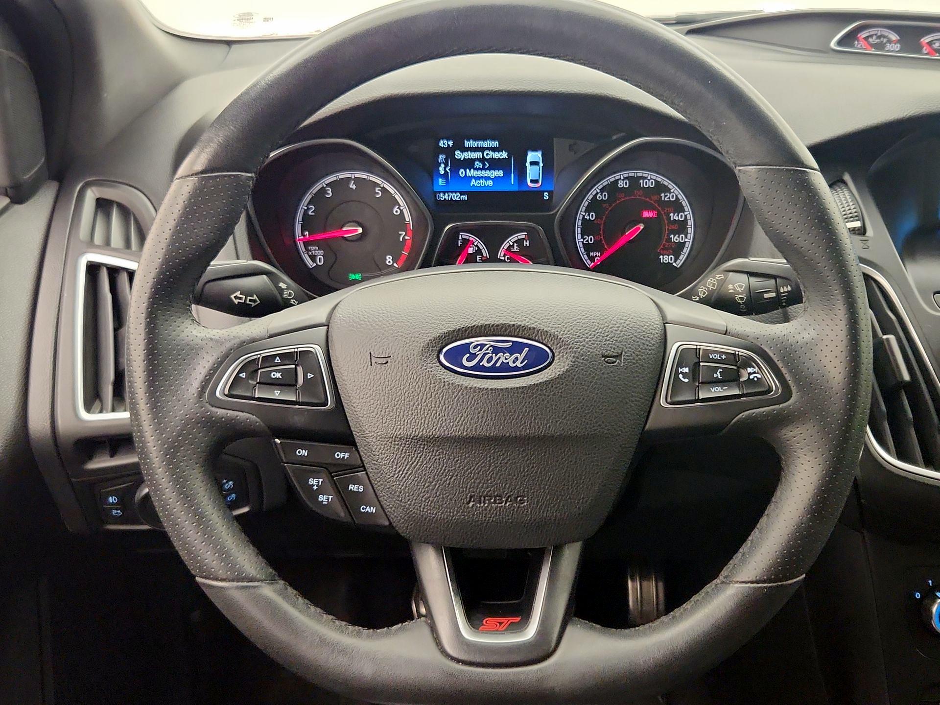 Thumbnail: 2018 Ford Focus - 10